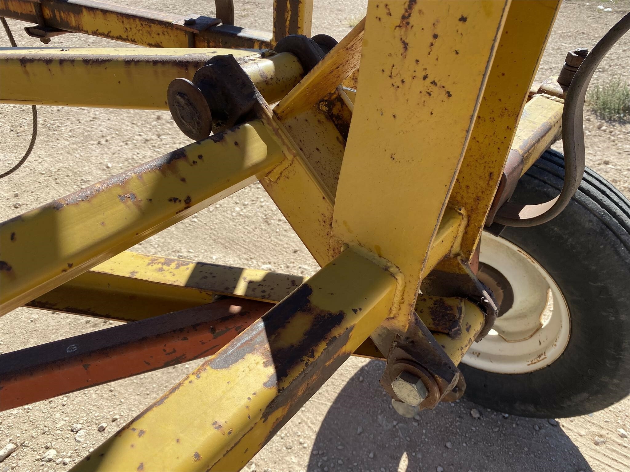 Kent 3329 Soil Finisher 1,750 Machinery Pete