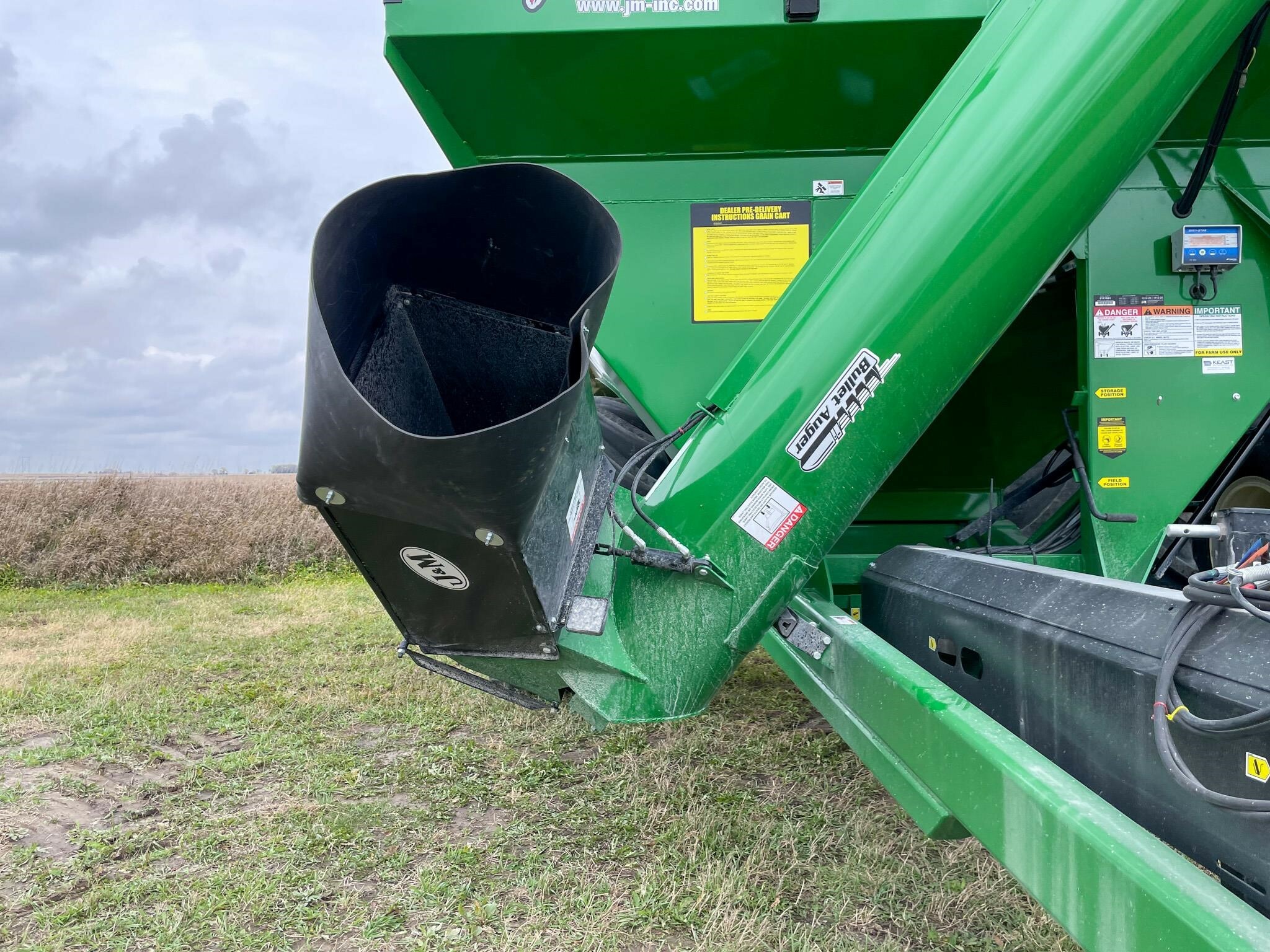 2026 J&M 1312-20S Grain Cart