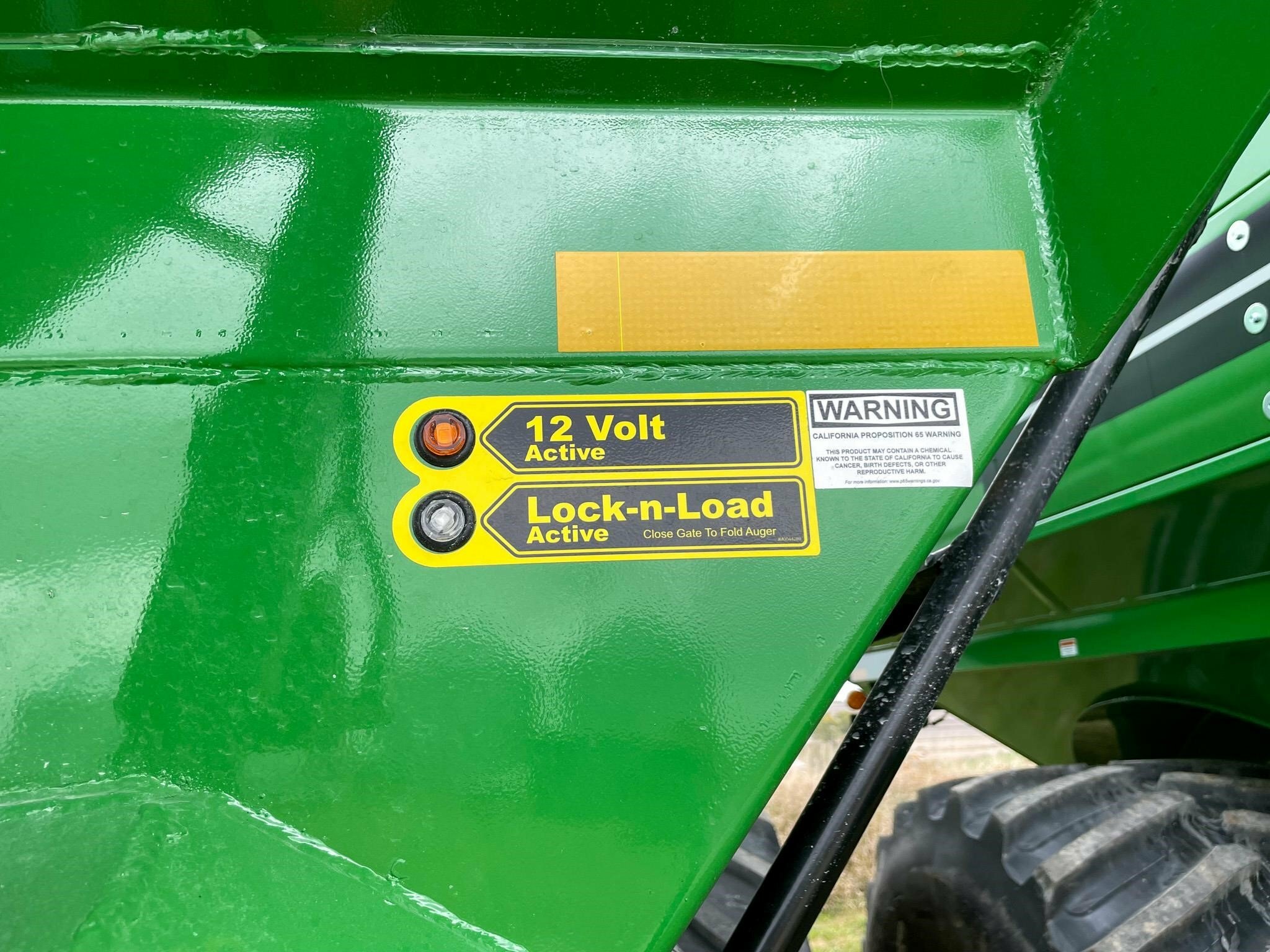 2026 J&M 1312-20S Grain Cart