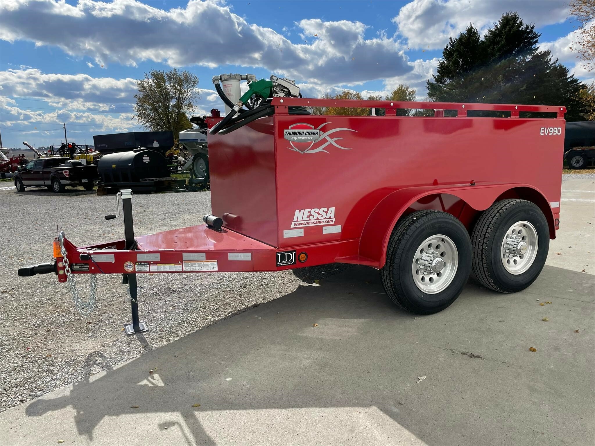 2023 Thunder Creek EV990 Fuel Trucks/Trailer