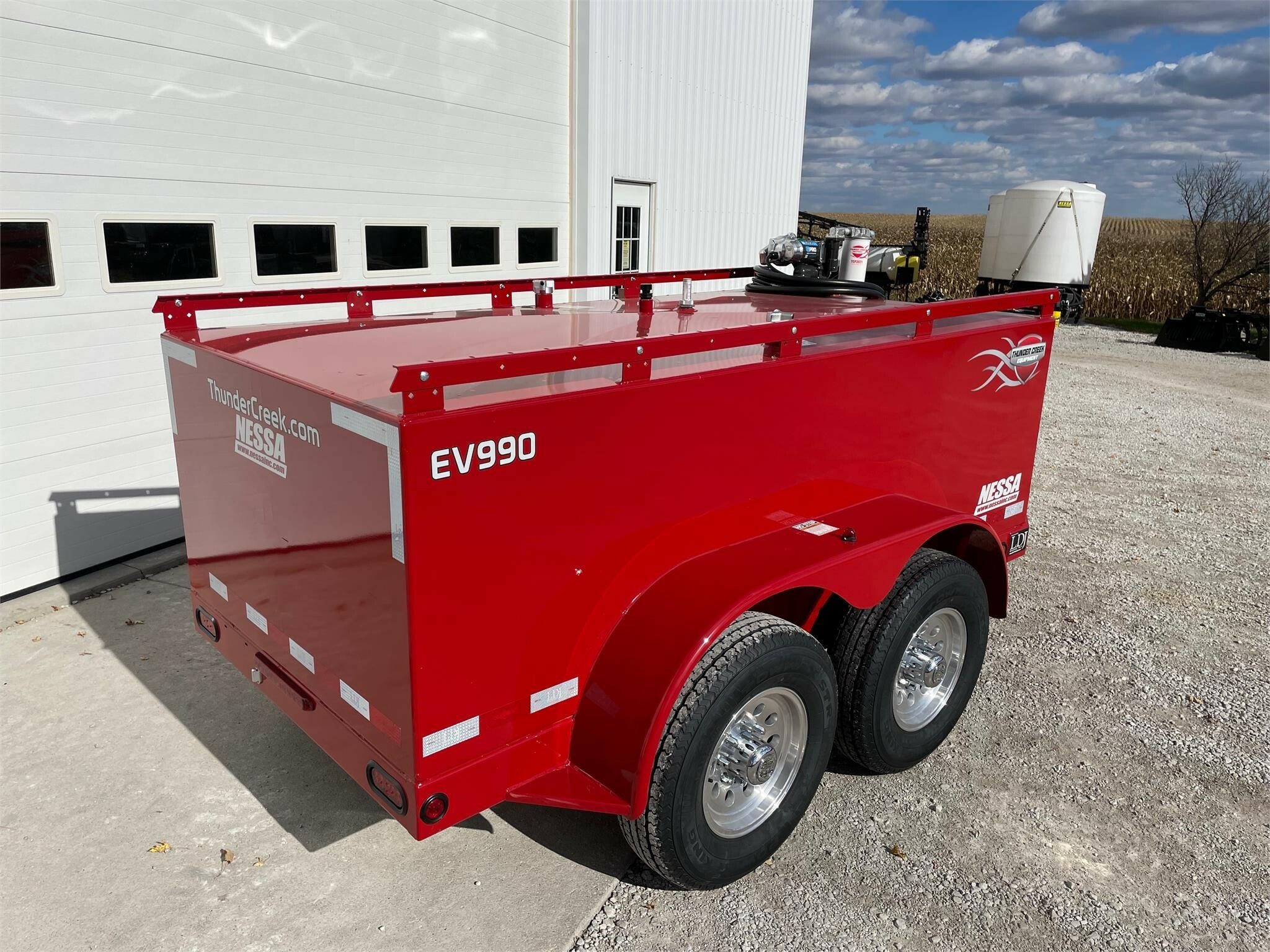 2023 Thunder Creek EV990 Fuel Trucks/Trailer