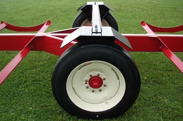  Notch BT8-22K Bale Wagons and Trailer