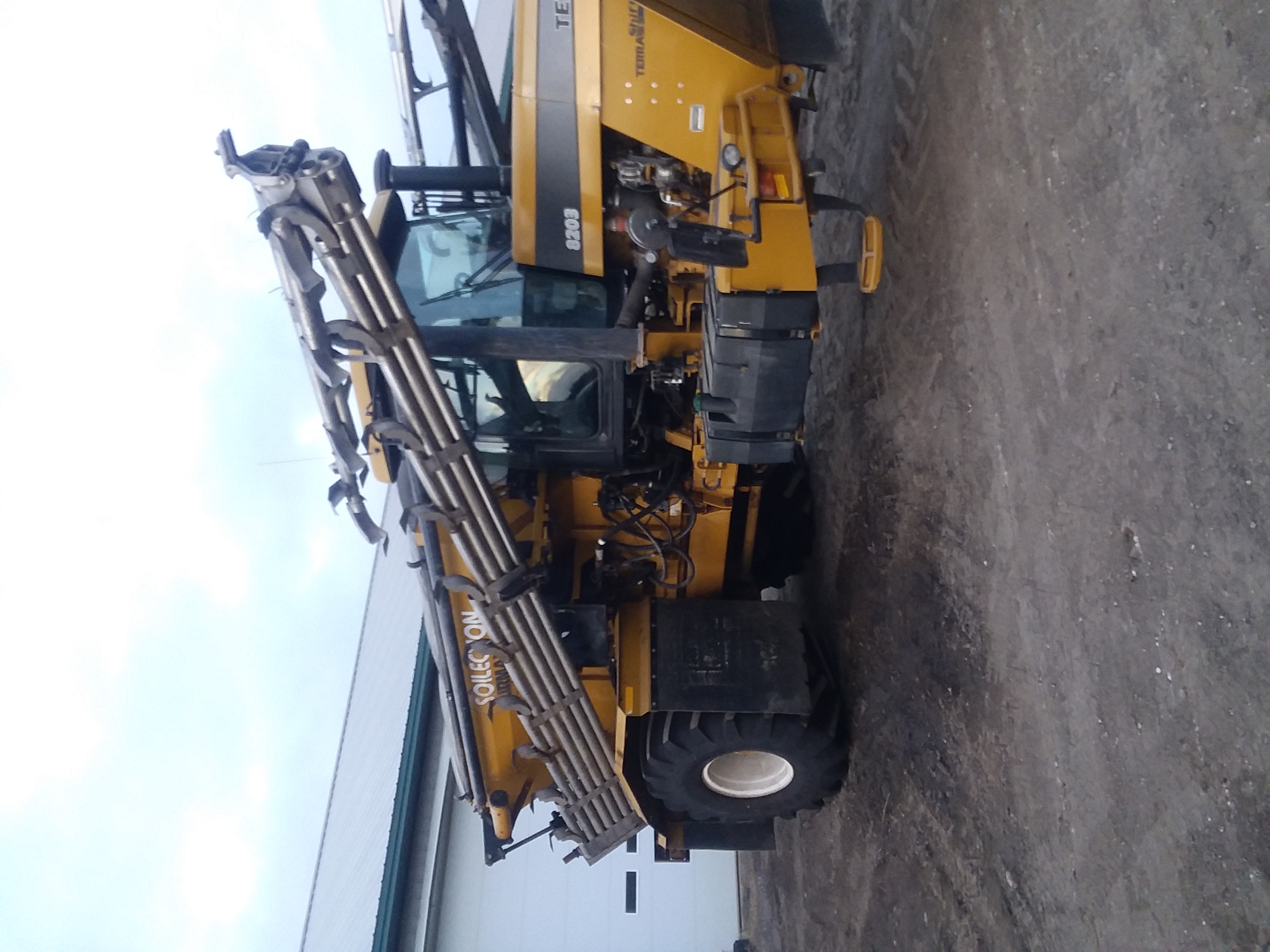 2009 AgChem TerraGator 8203 SelfPropelled Fertilizer Spreader 67,998 Machinery Pete