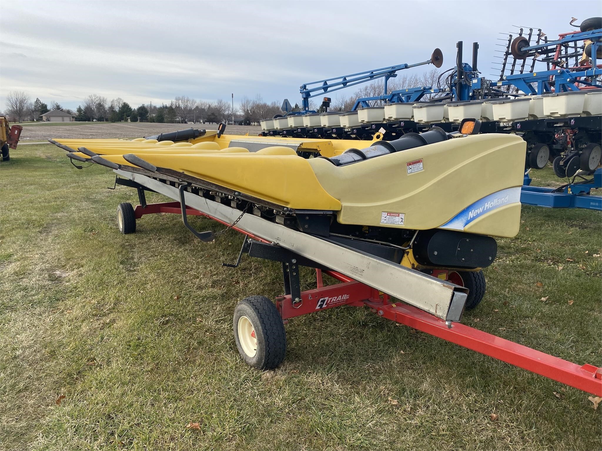 2011 New Holland 99C Corn Head