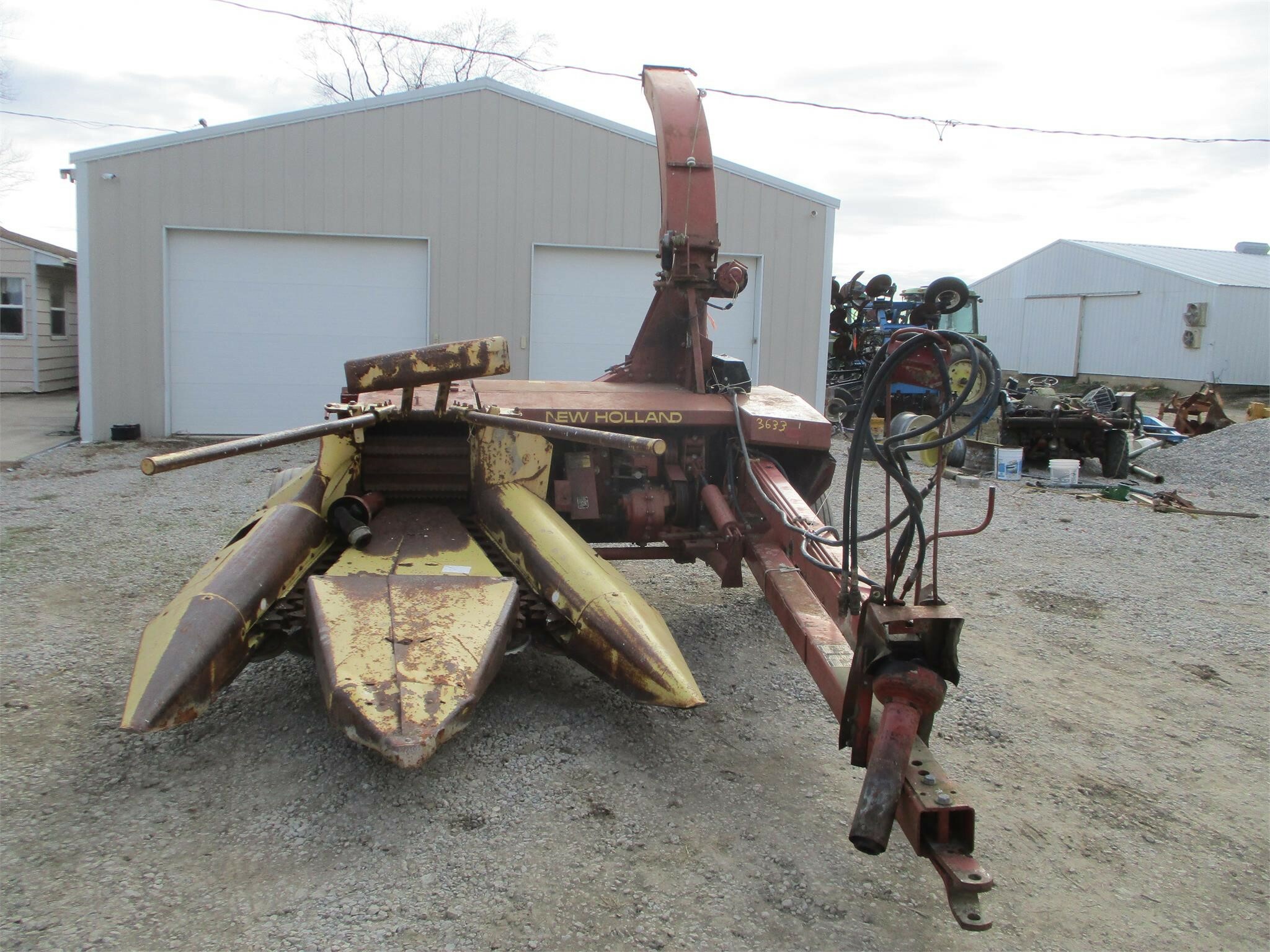  New Holland 790 Pull-Type Forage Harvester