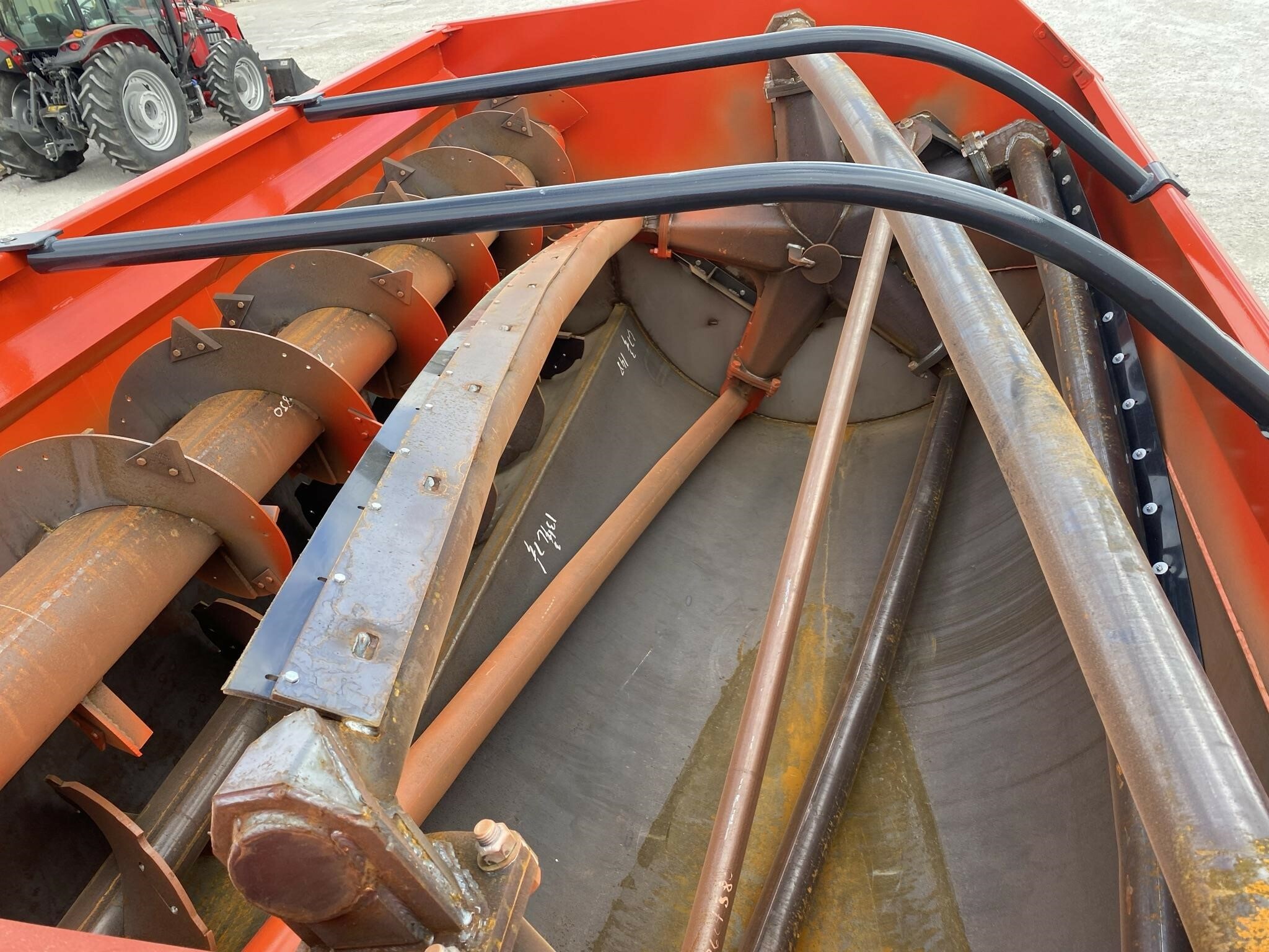 2025 Kuhn Knight RA136 Grinders and Mixer