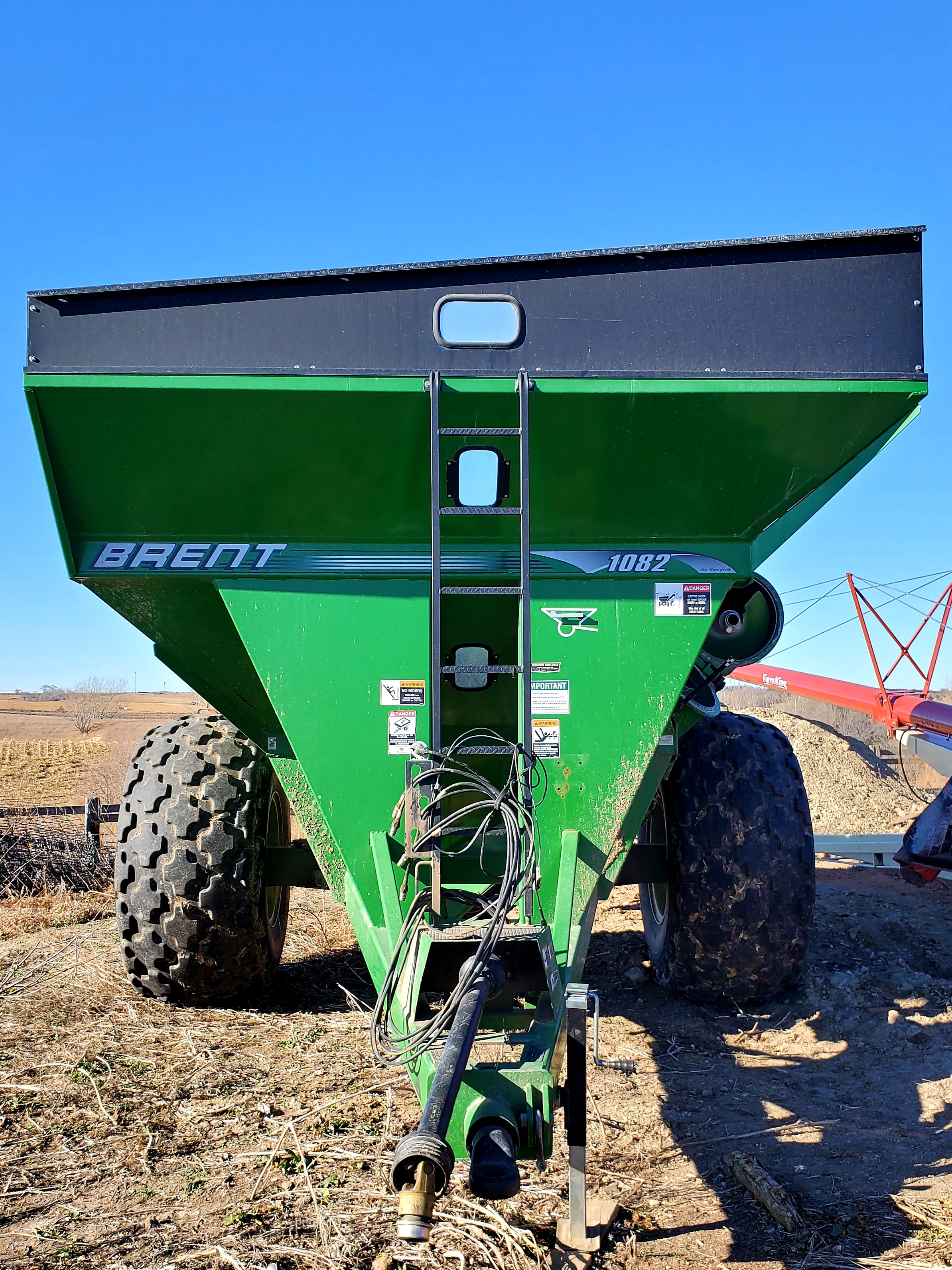 2011 Brent 1082 Grain Cart