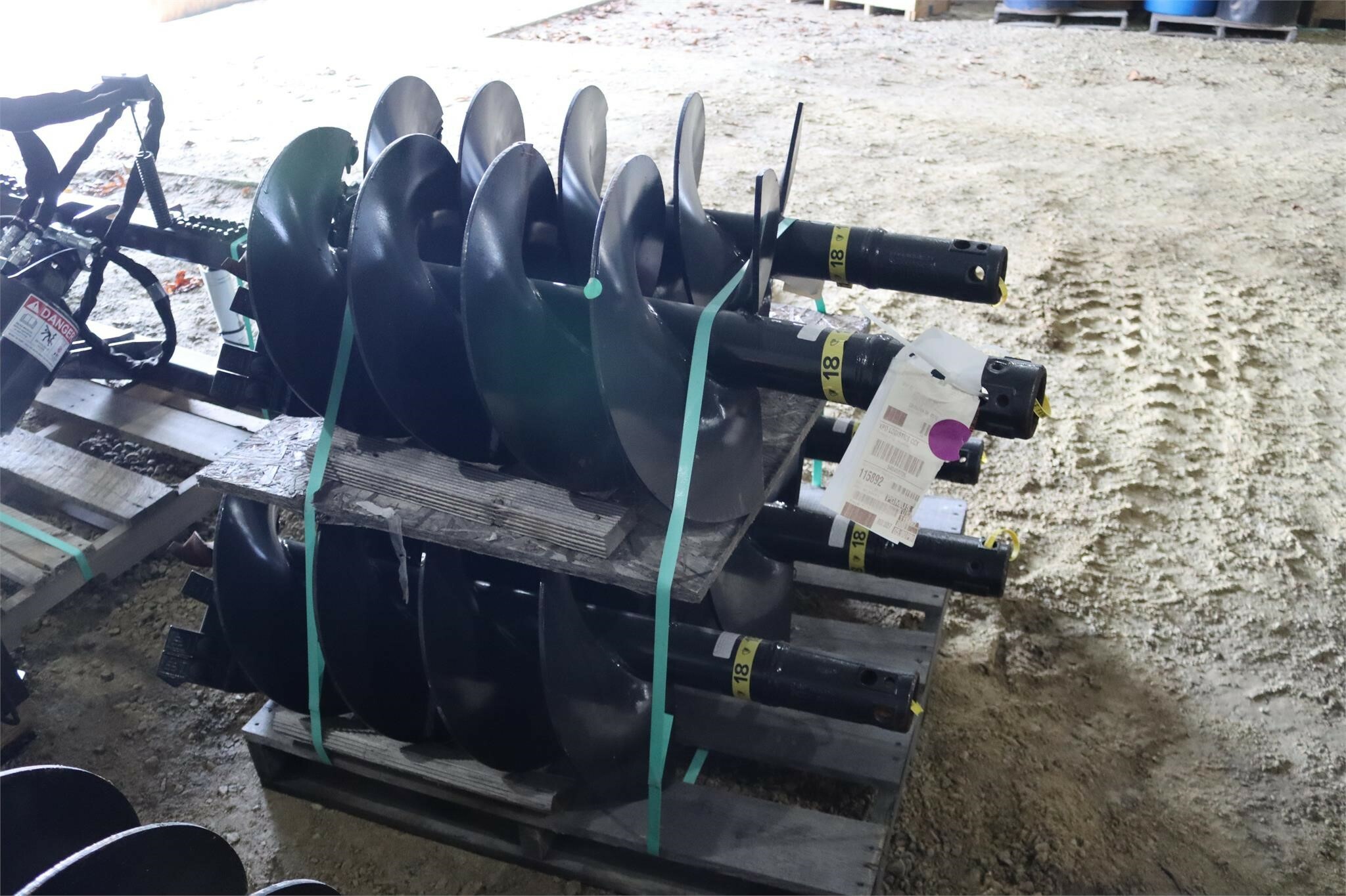  Case 18" X 4' HDF Miscellaneous