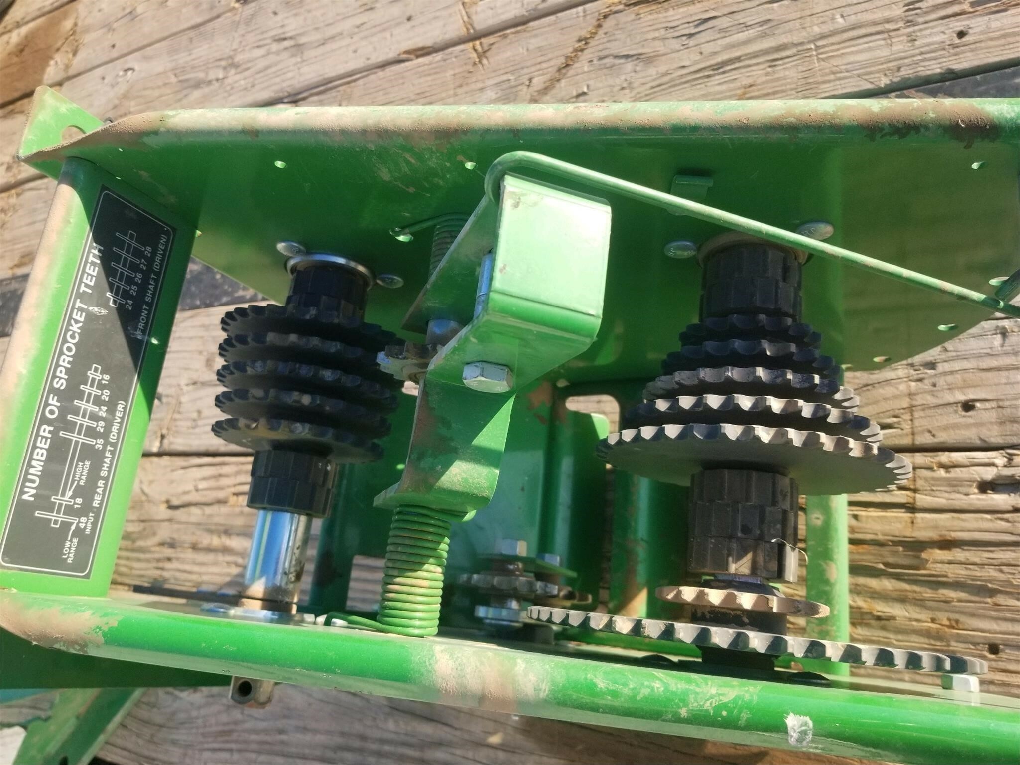  John Deere 1700 Planter