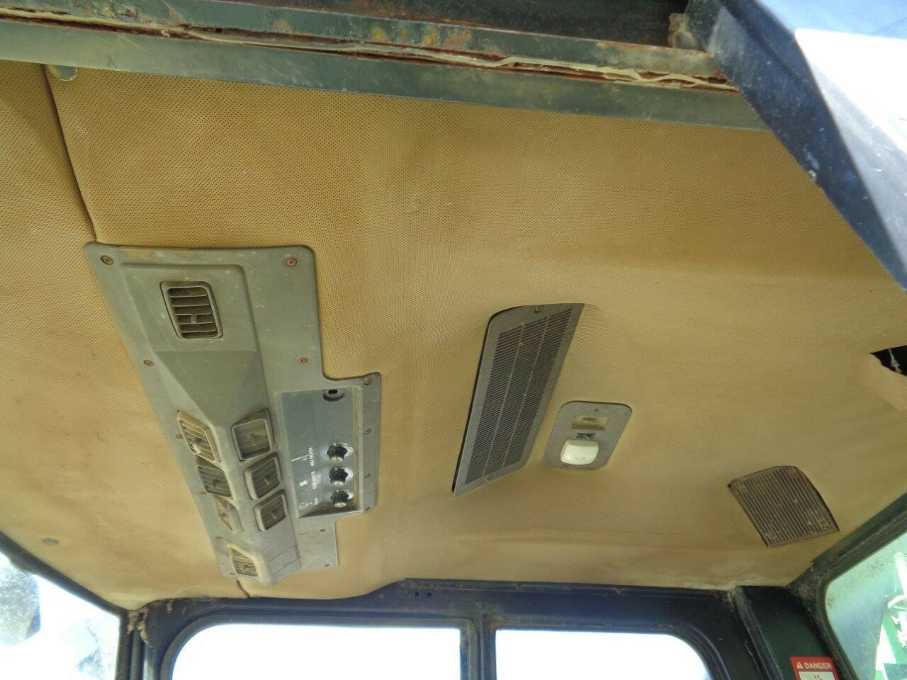 1995 John Deere 9965 Cotton Equipment