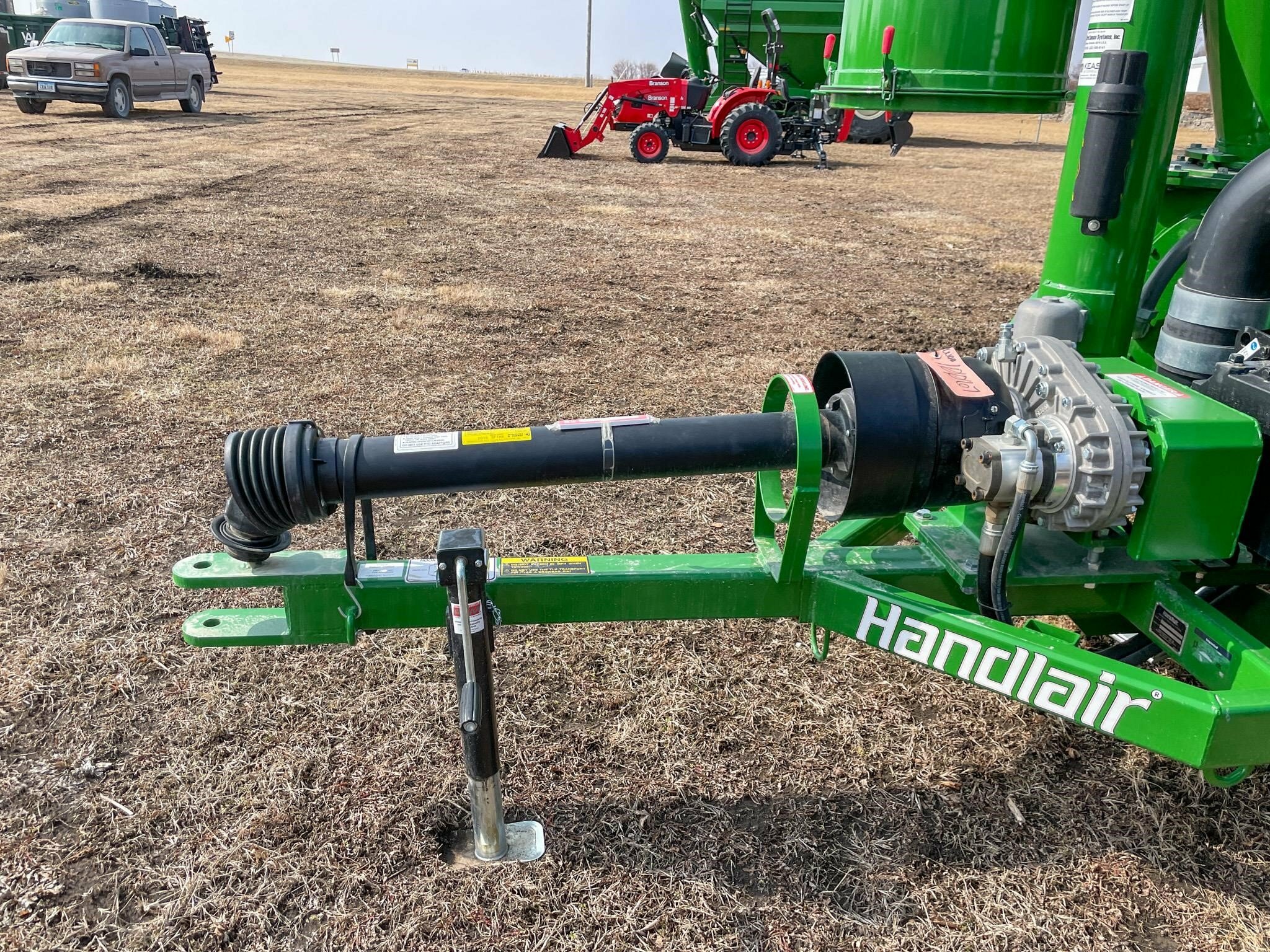 2026 Handlair 680 Grain Vac
