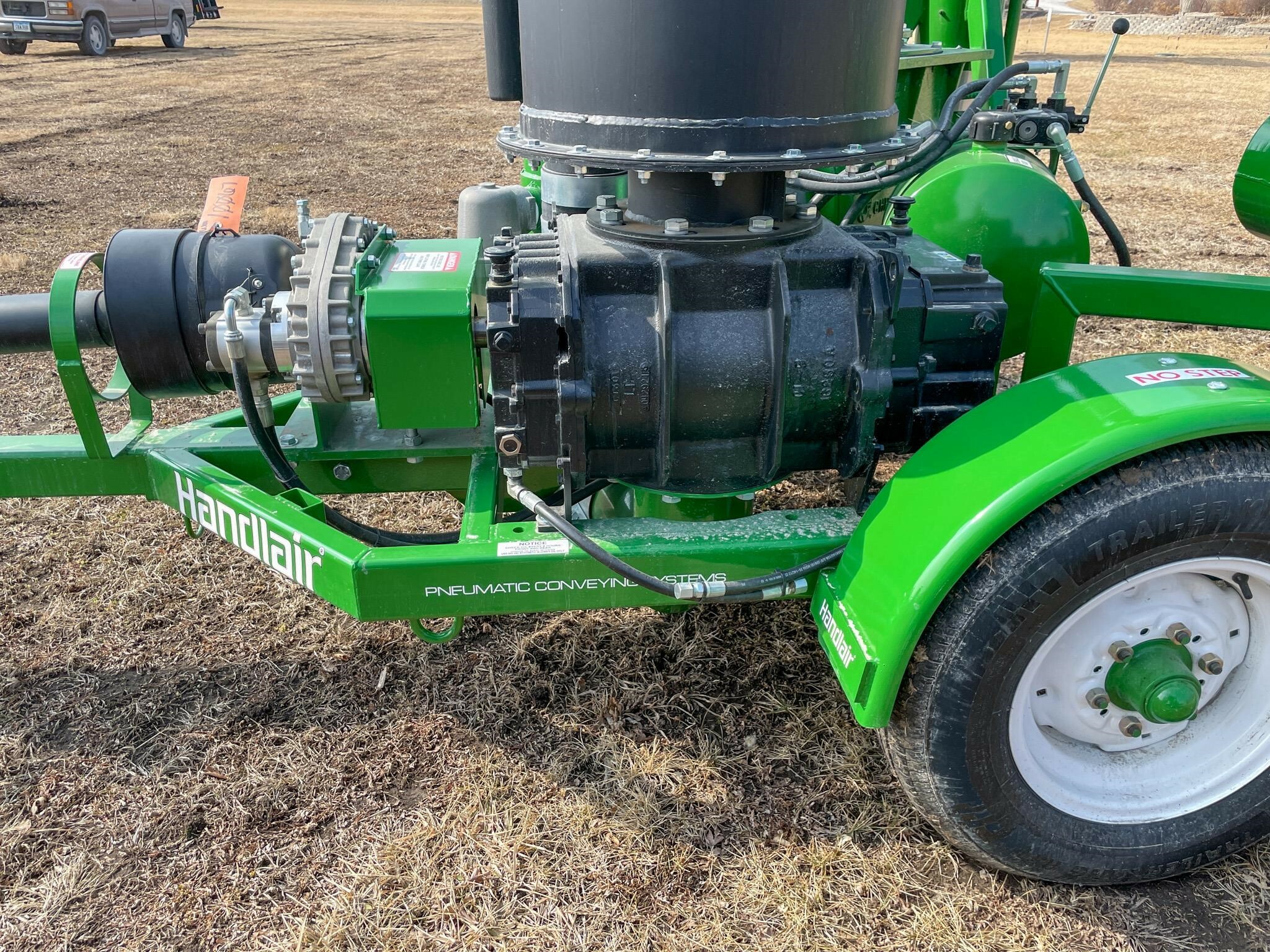 2026 Handlair 680 Grain Vac