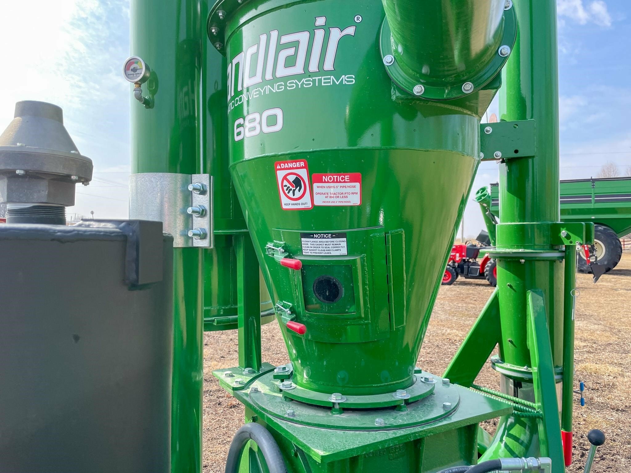 2026 Handlair 680 Grain Vac
