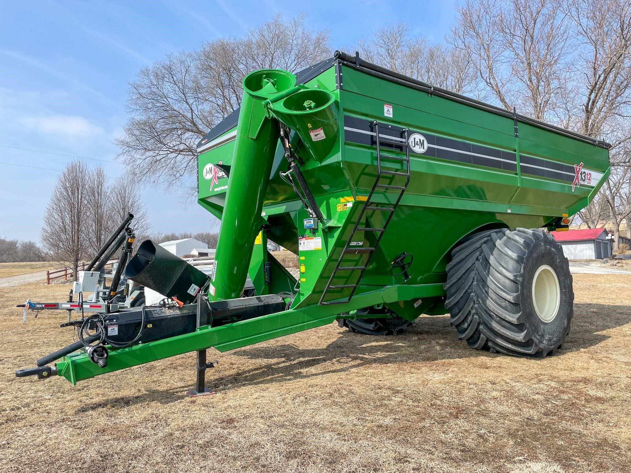 2026 J&M 1312-20S Grain Cart