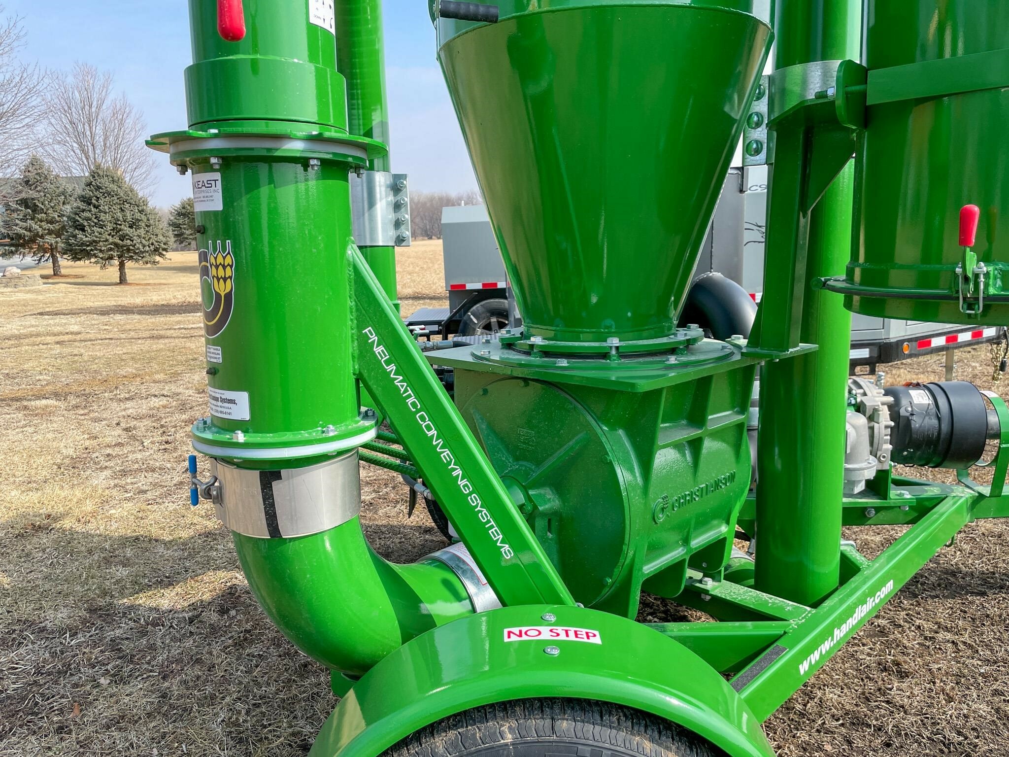 2026 Handlair 680 Grain Vac