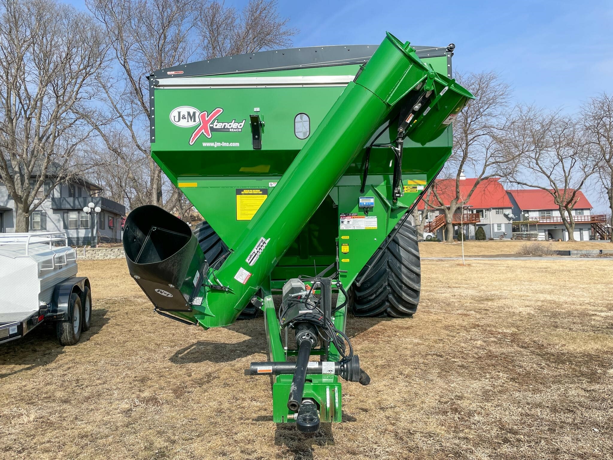 2026 J&M 1312-20S Grain Cart