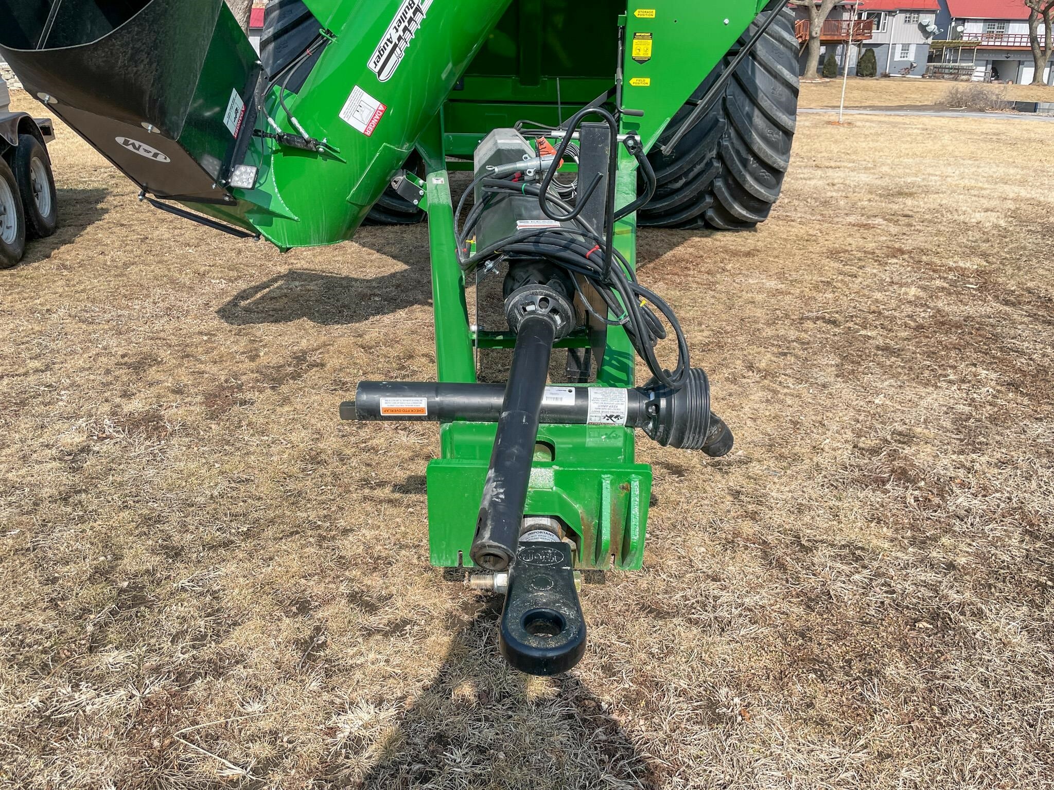 2026 J&M 1312-20S Grain Cart