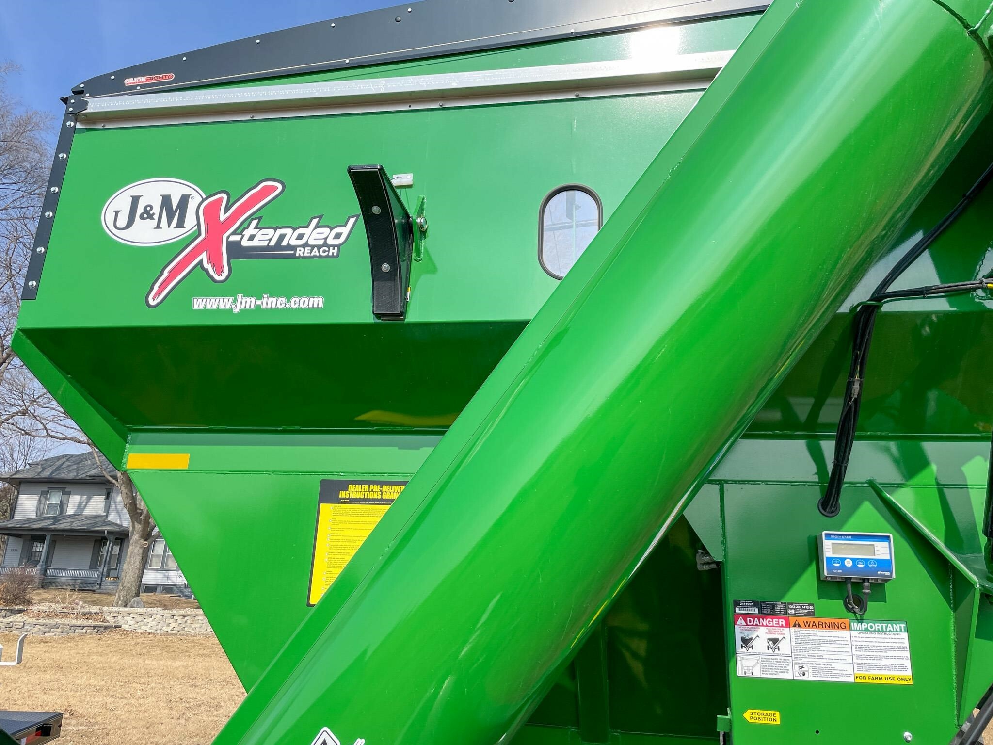 2026 J&M 1312-20S Grain Cart