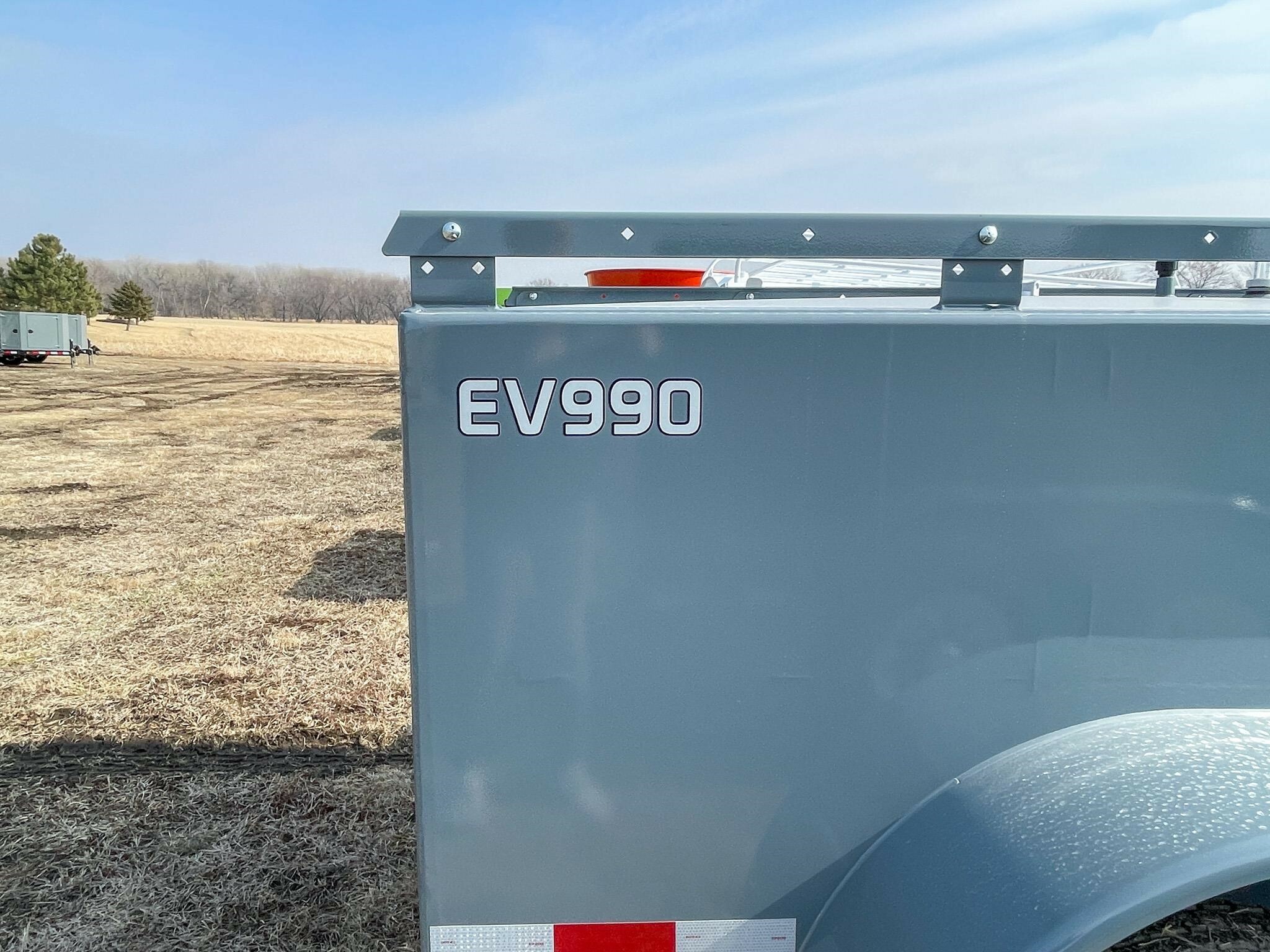 2025 Thunder Creek EV990 Fuel Trucks/Trailer