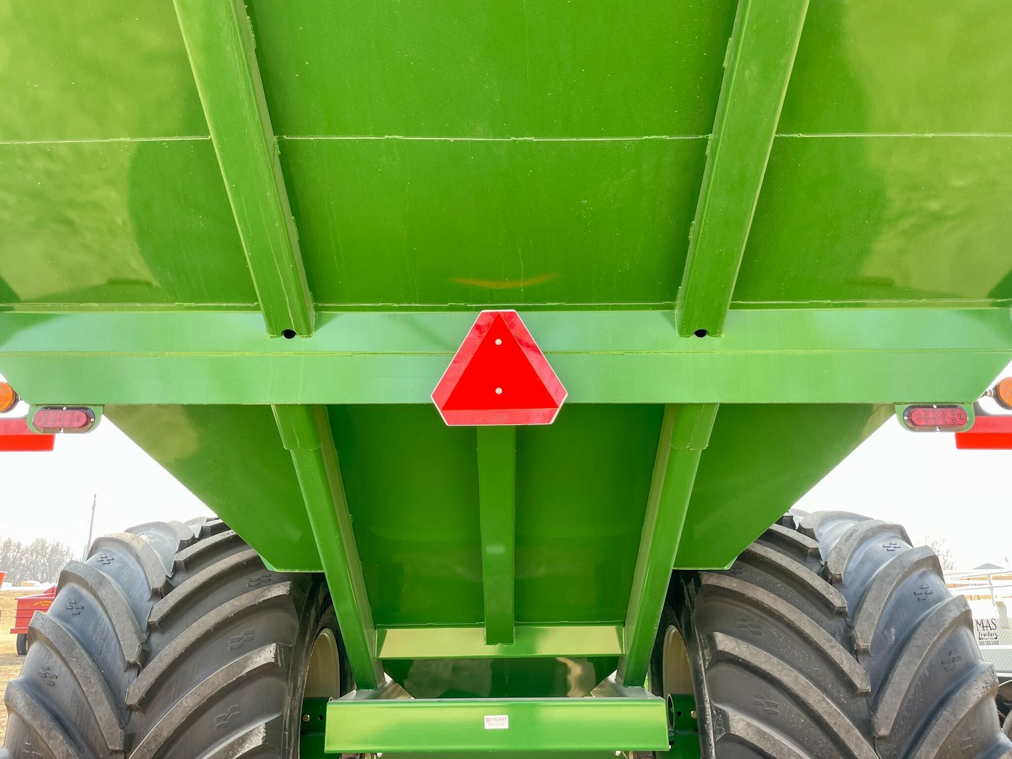 2026 J&M 1312-20S Grain Cart