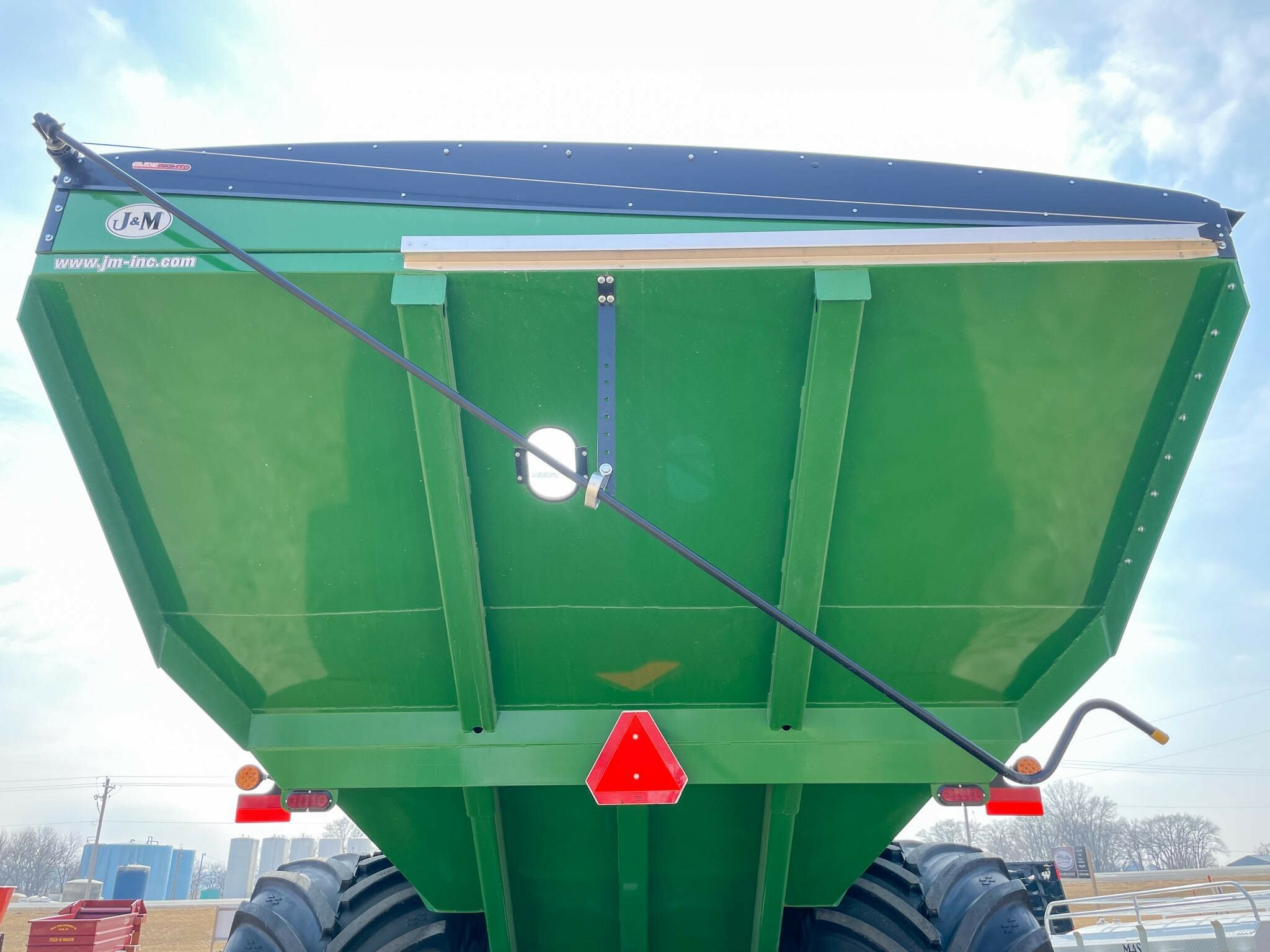 2026 J&M 1312-20S Grain Cart