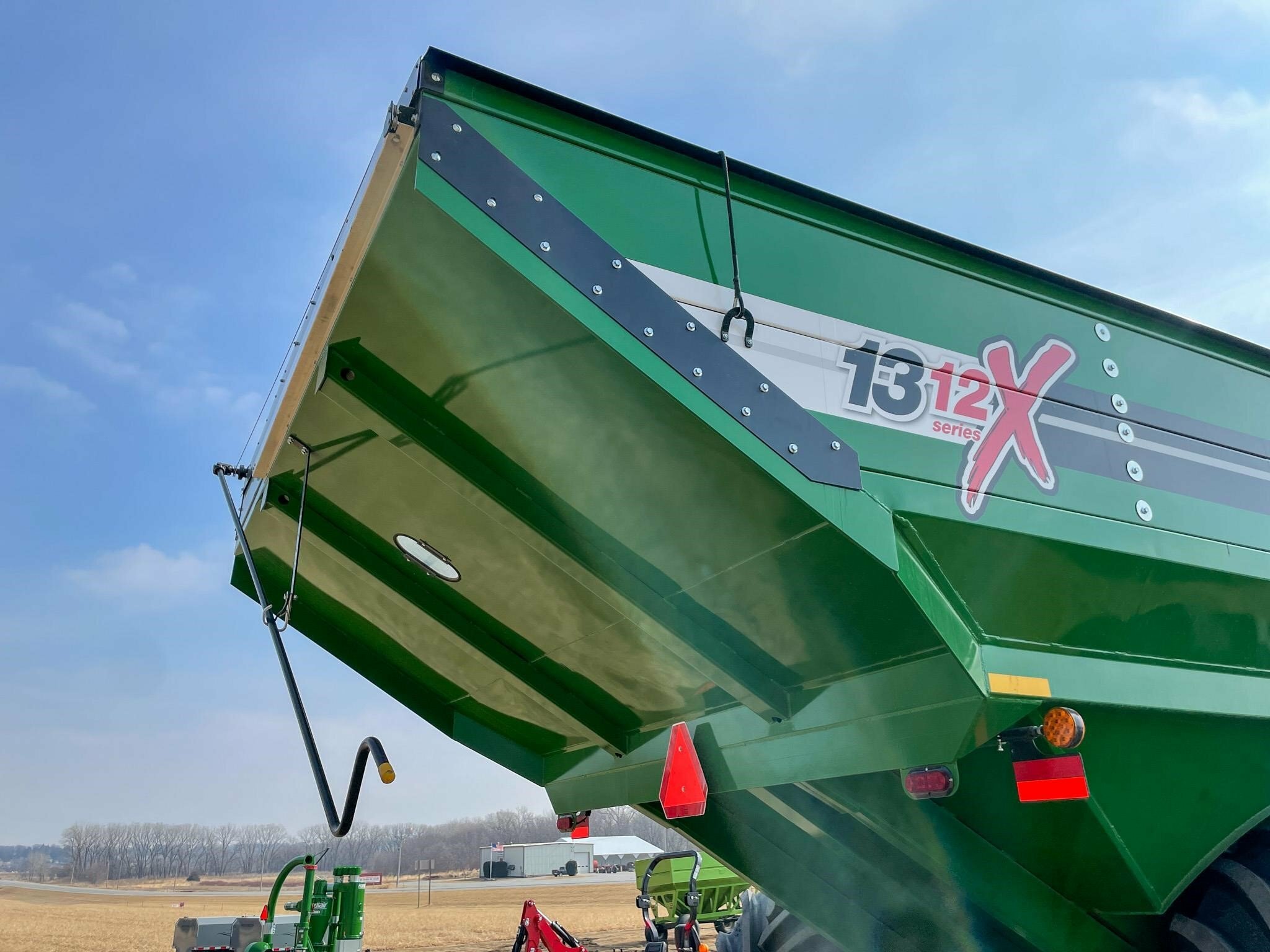2026 J&M 1312-20S Grain Cart