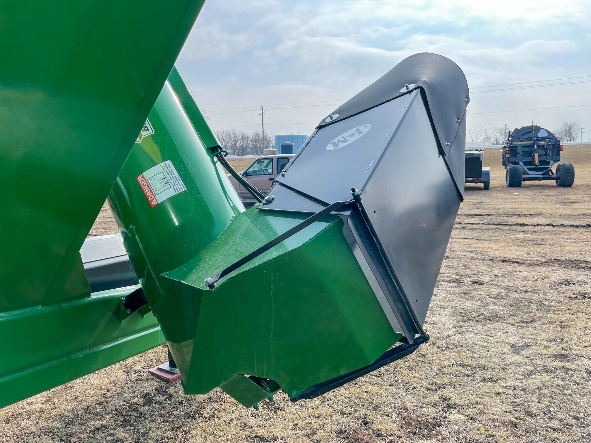 2026 J&M 1312-20S Grain Cart