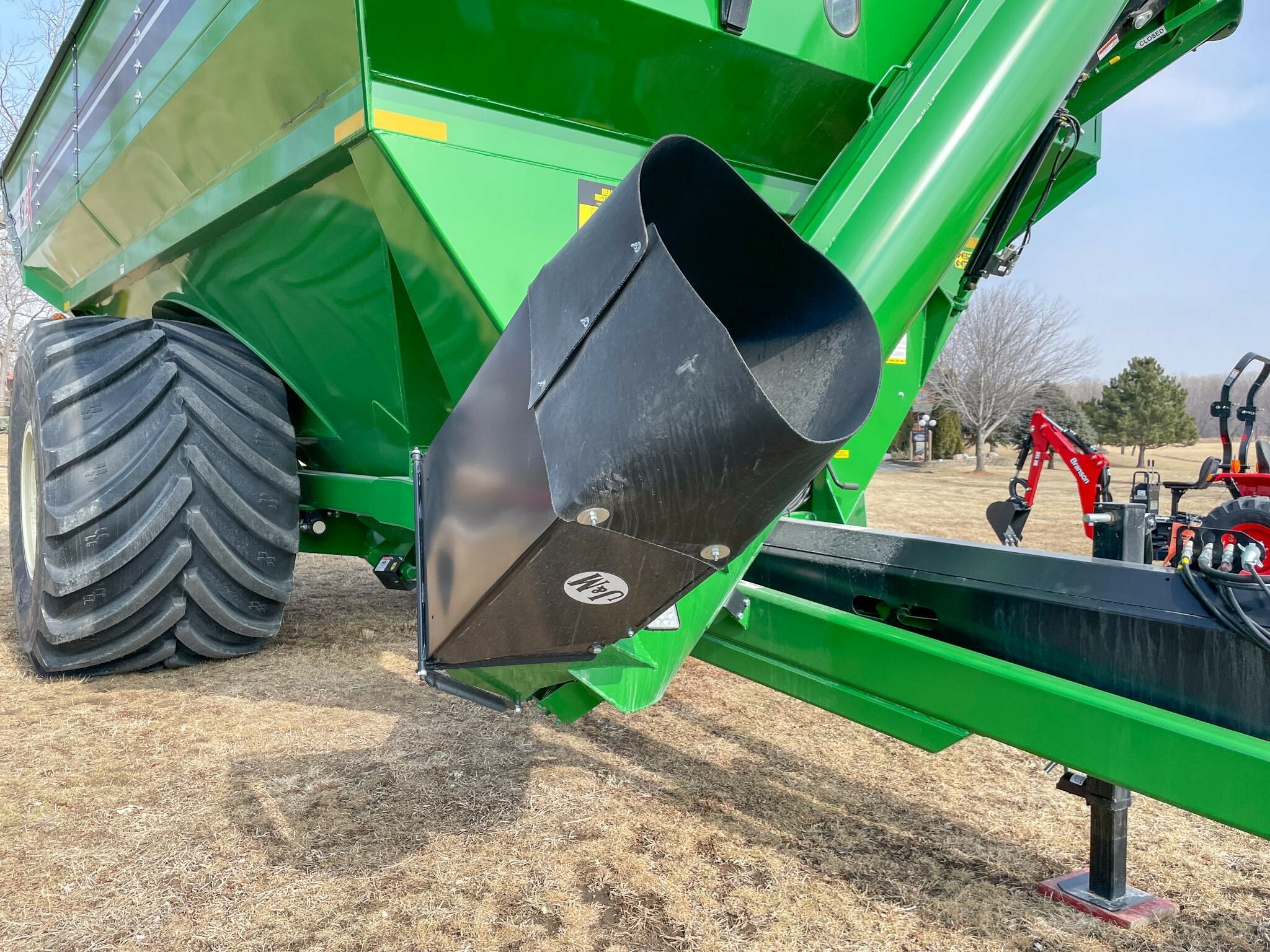 2026 J&M 1312-20S Grain Cart