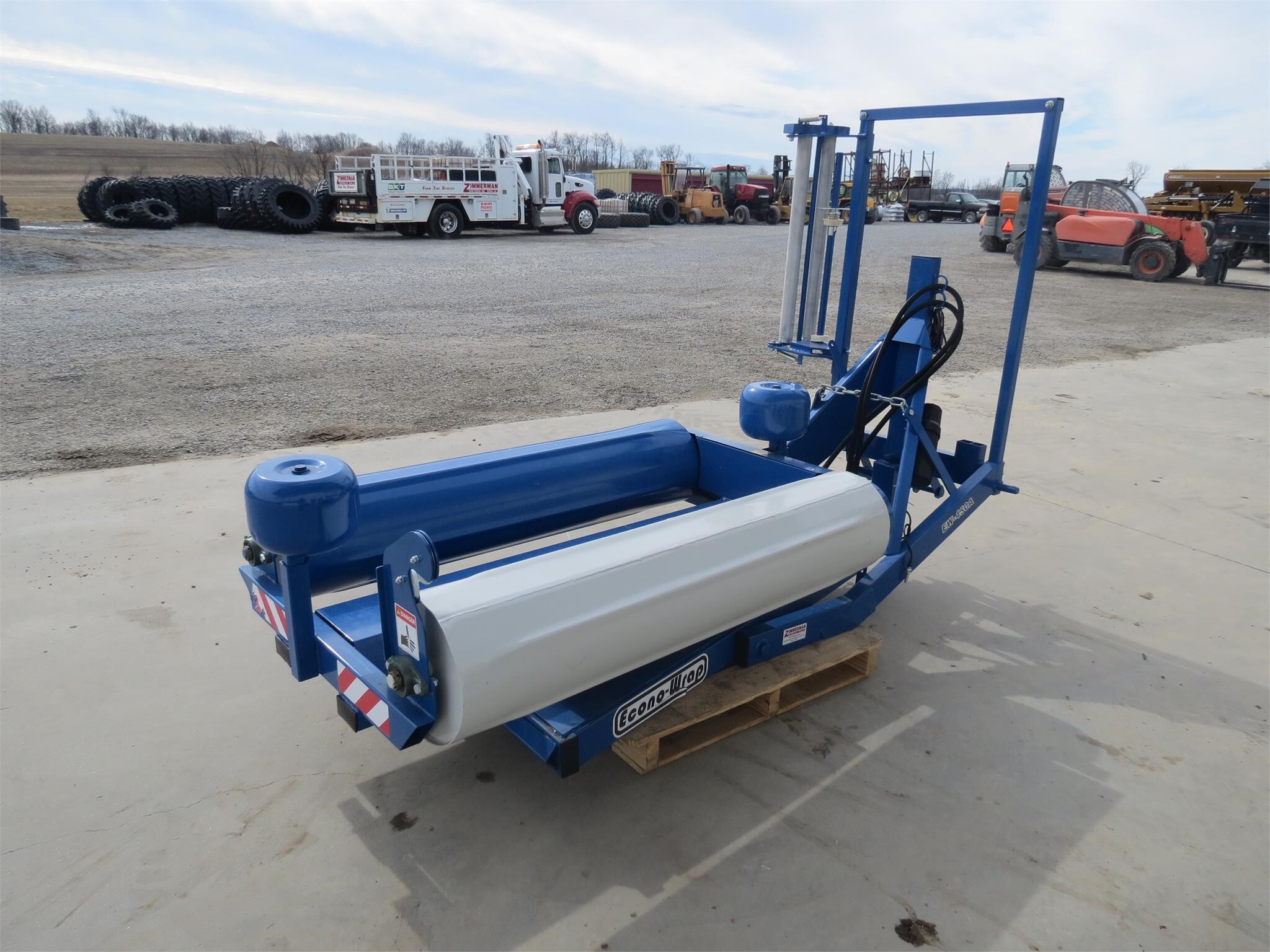 2026 Econo-Wrap EW-450A Bale Wrapper