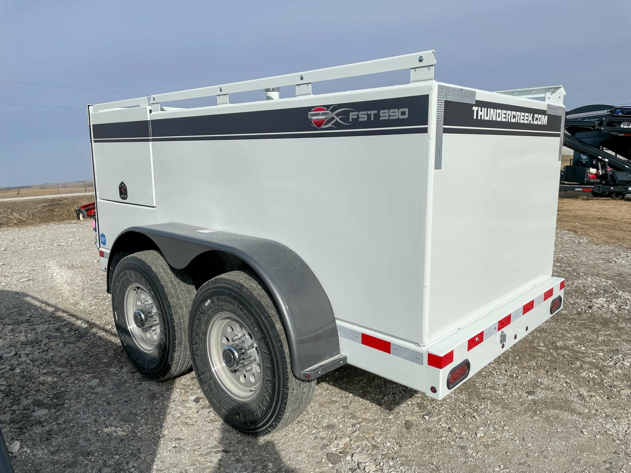 2024 Thunder Creek FST990 Fuel Trucks/Trailer
