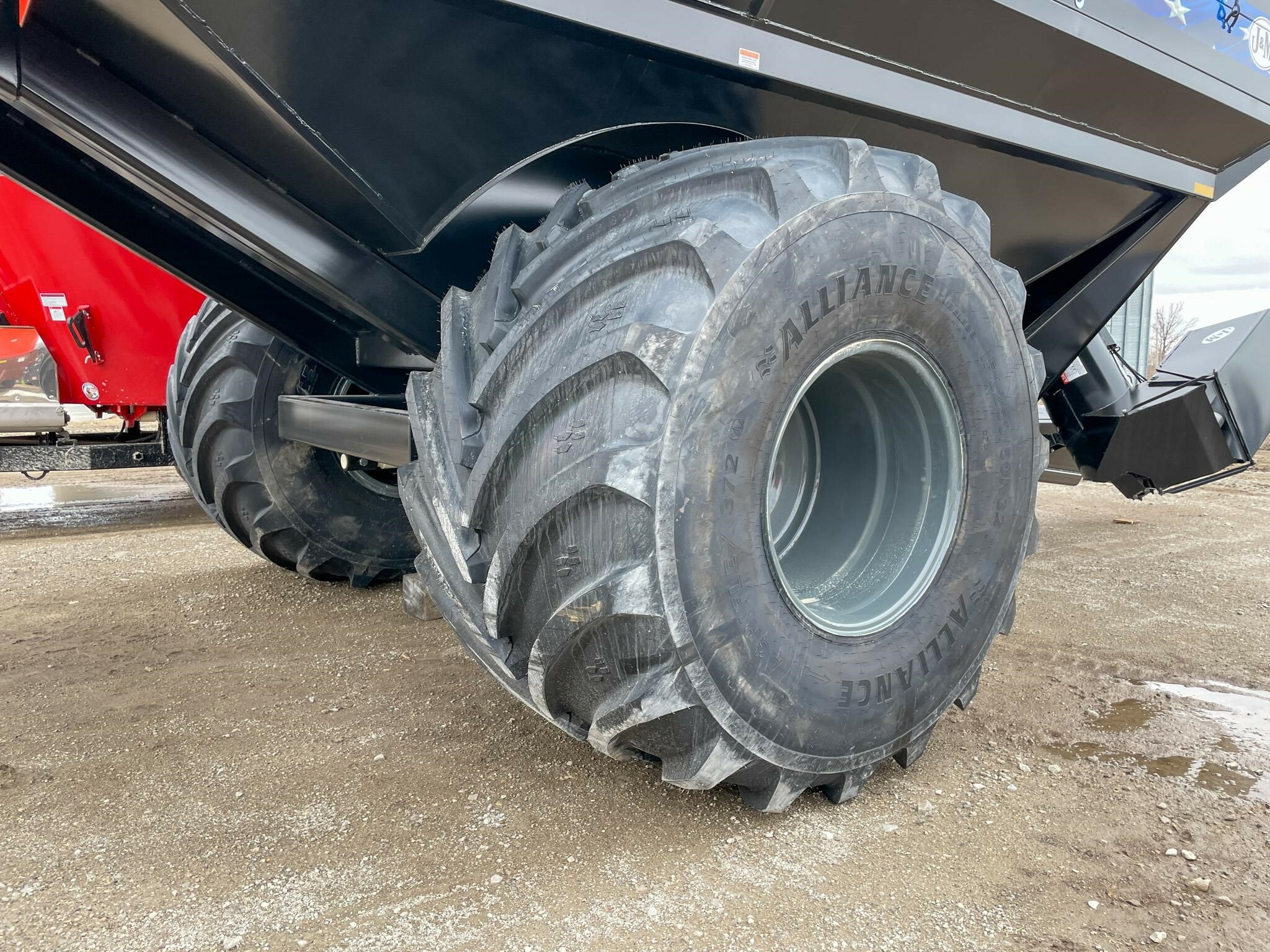 2026 J&M 1312-20S Grain Cart