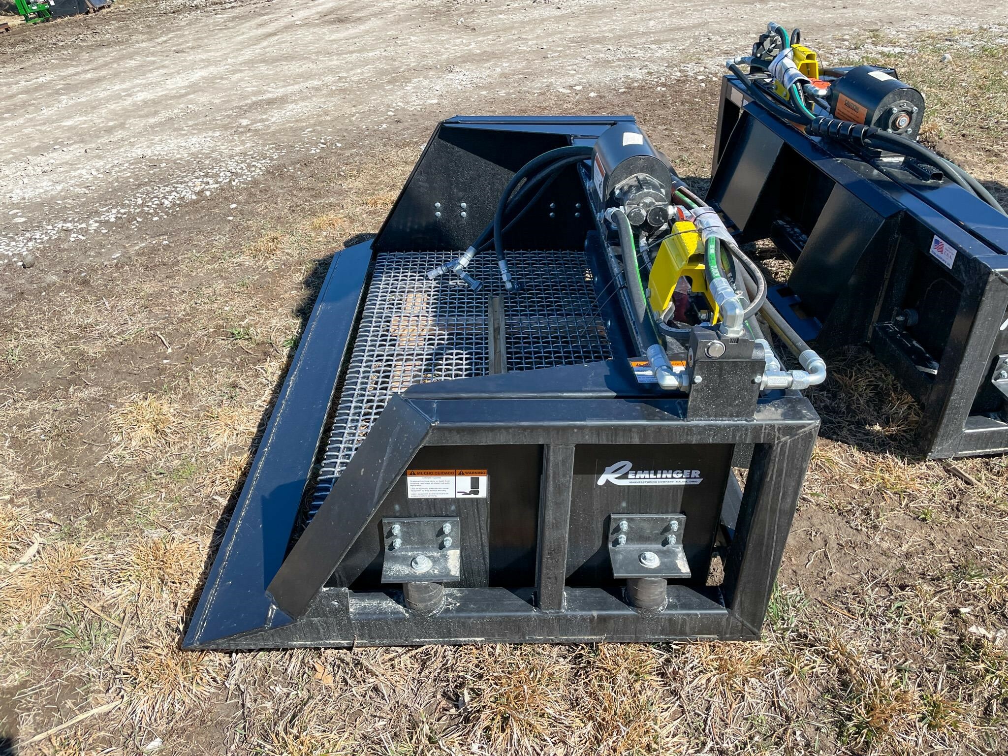 2023 Remlinger SERIES 700 SCREENING BUCKET Loader and Skid Steer
