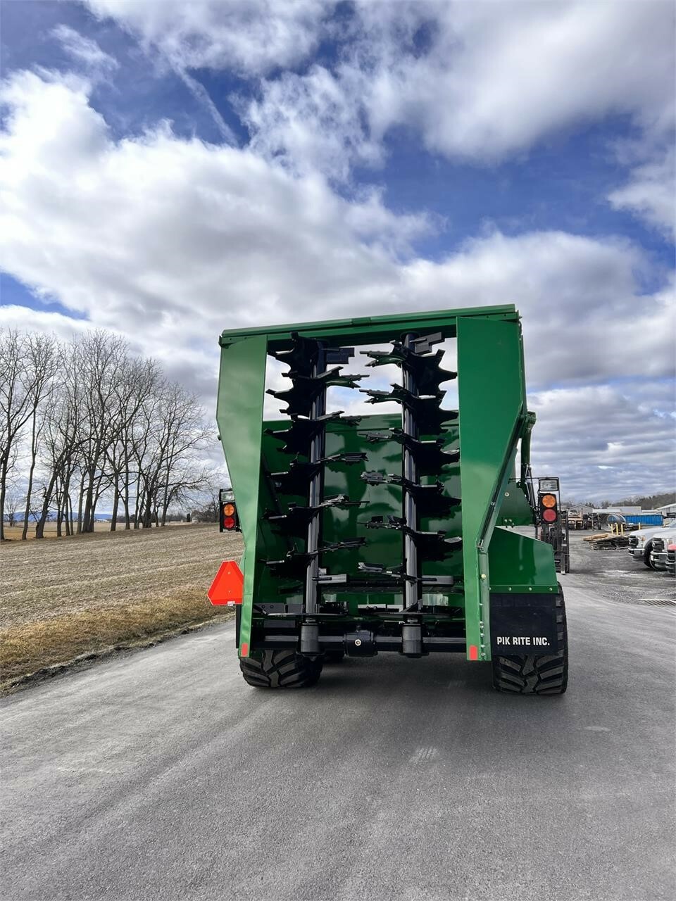 2024 Pik Rite HP880 Manure Spreader Call Machinery Pete