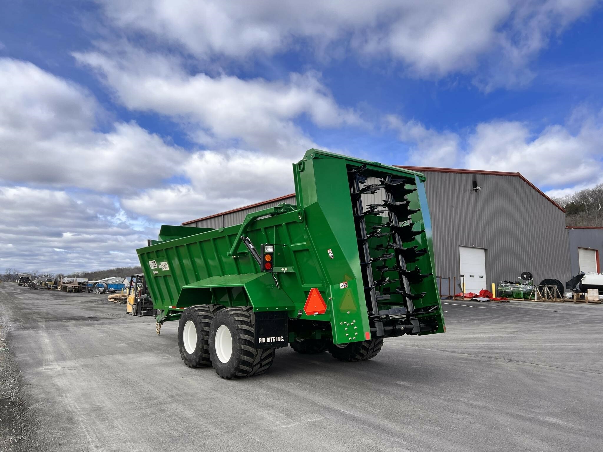 2024 Pik Rite HP880 Manure Spreader Call Machinery Pete