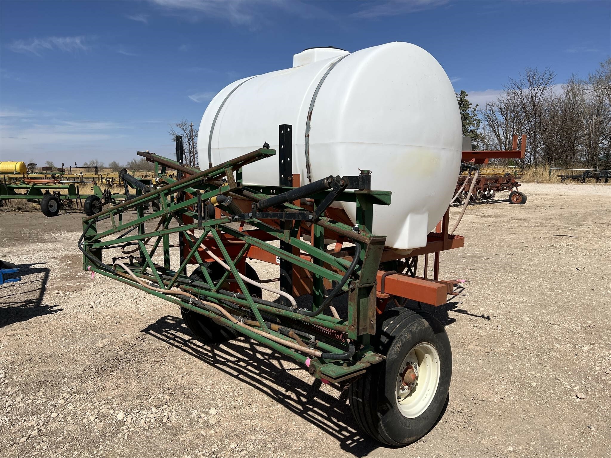 Wylie EP500 PullType Sprayer 3,850 Machinery Pete