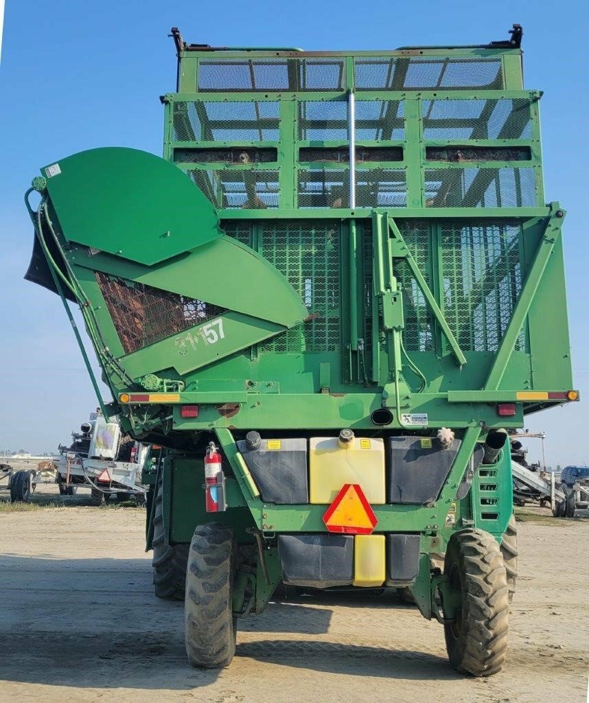 2005 John Deere 9996 Cotton Equipment