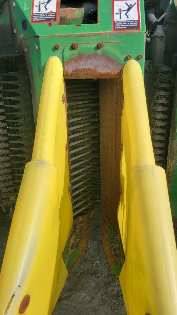 2005 John Deere 9996 Cotton Equipment