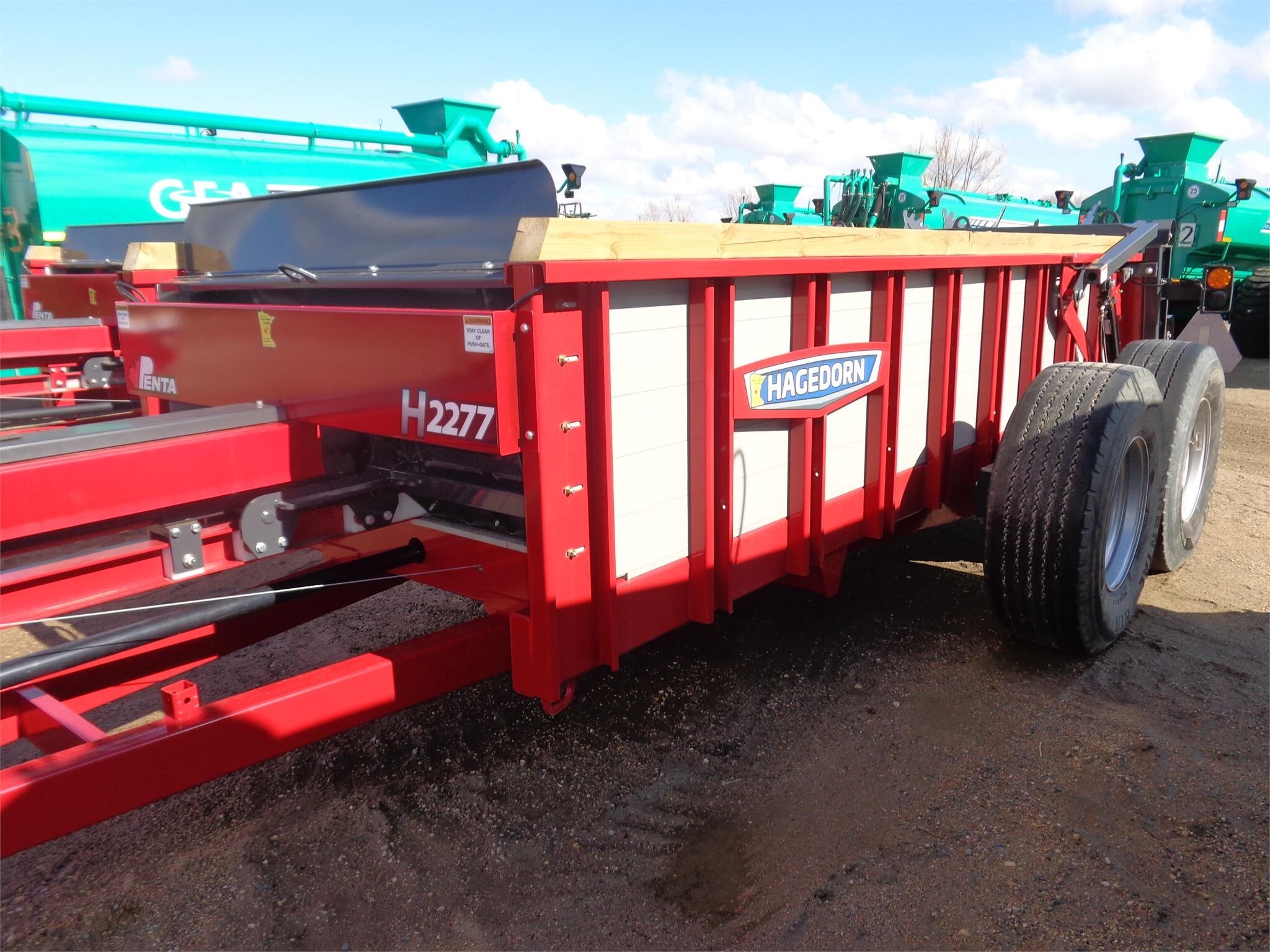 Hagedorn HYDRA-SPREAD SERIES II 2277 Manure Spreader
