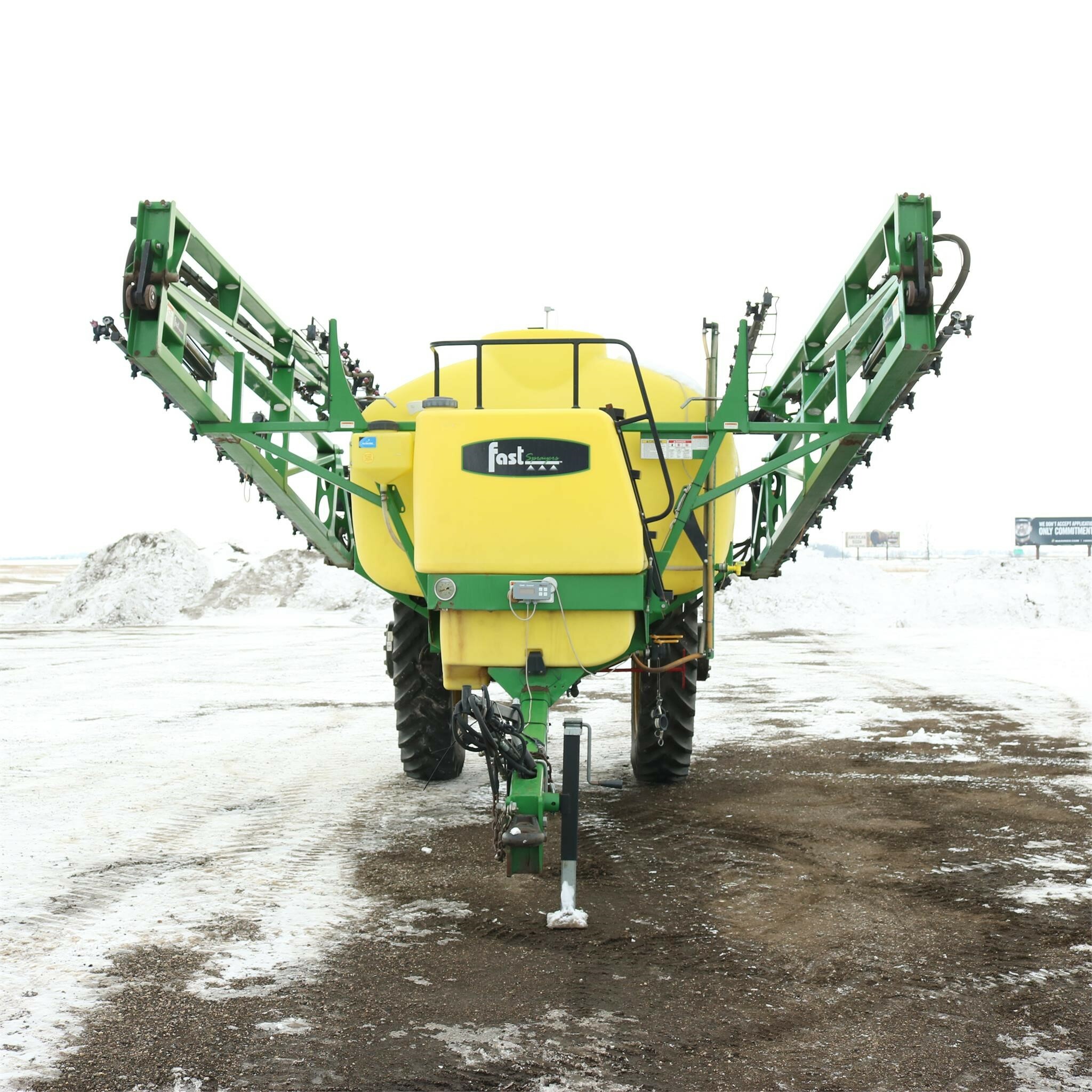 2009 Fast 9518T Pull-Type Sprayer