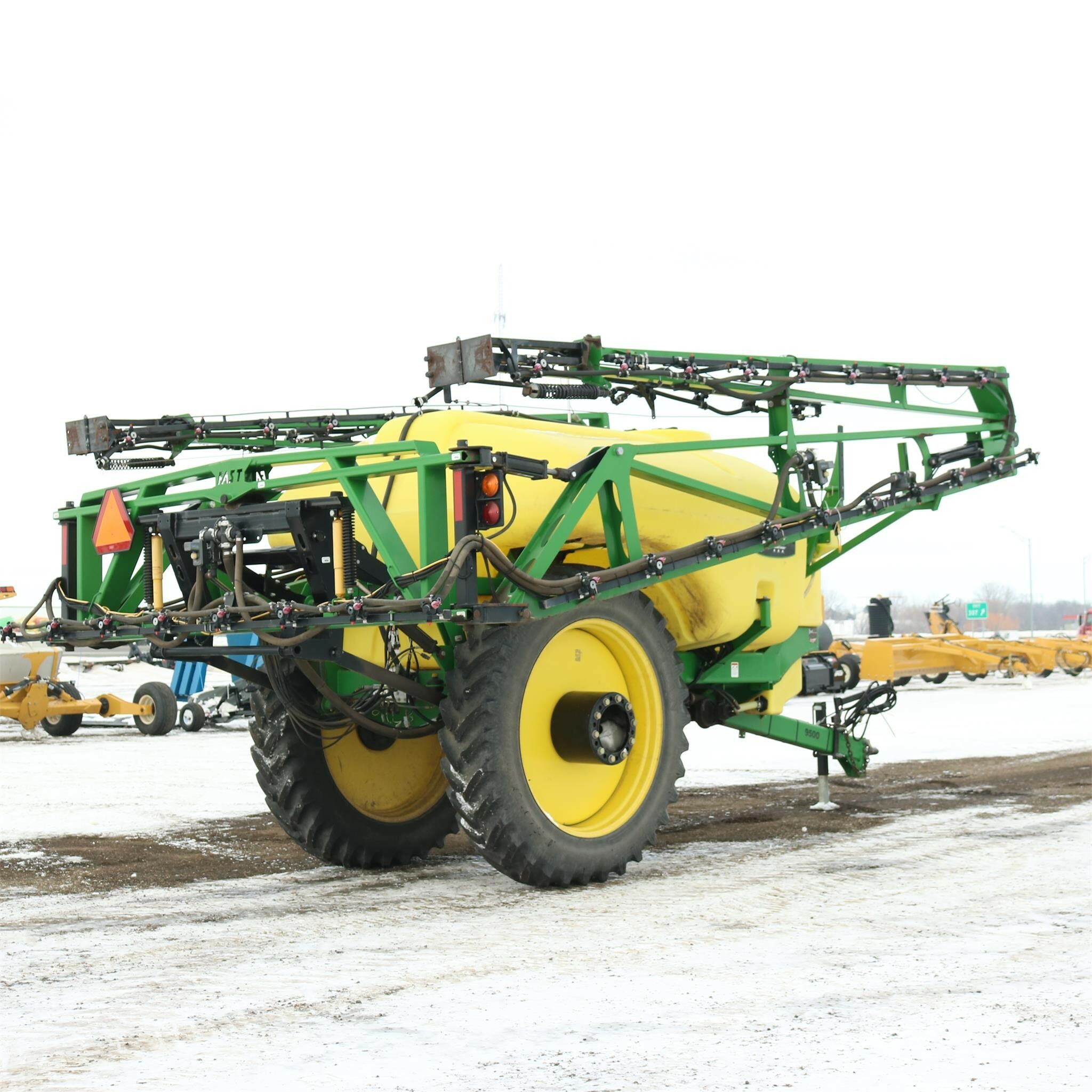 2009 Fast 9518T Pull-Type Sprayer