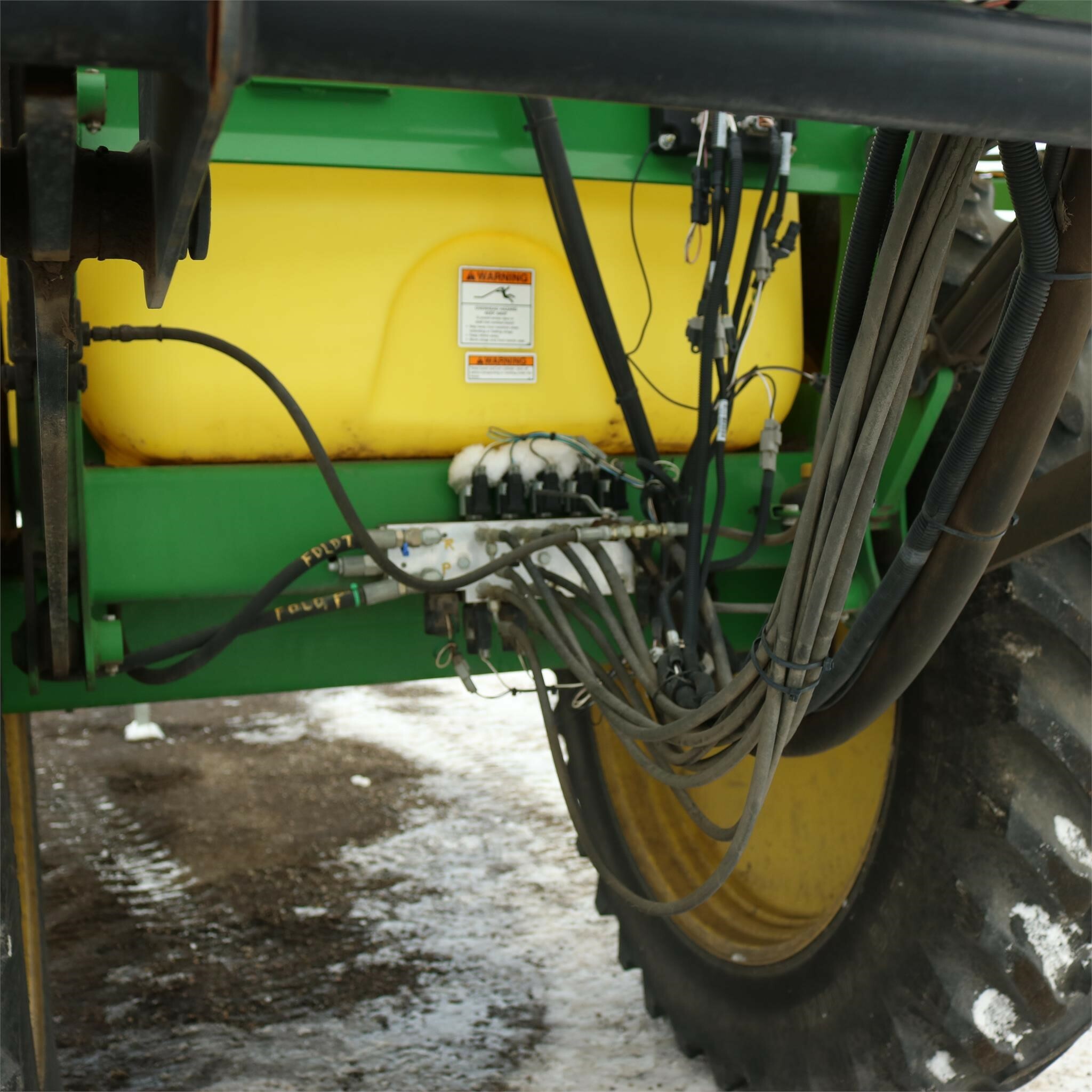 2009 Fast 9518T Pull-Type Sprayer