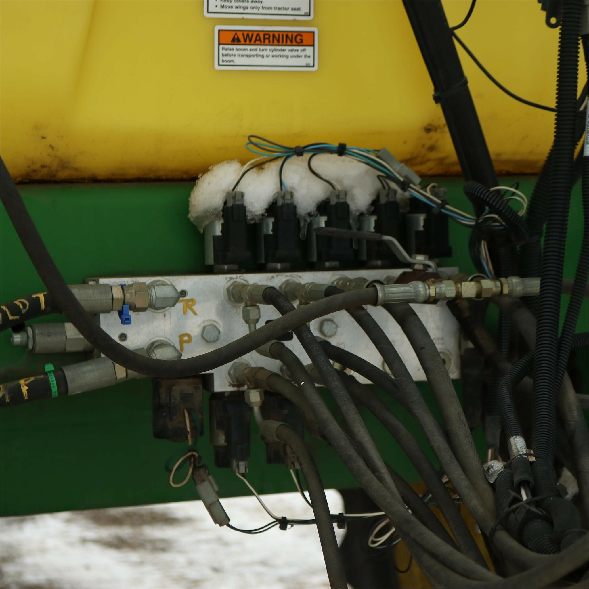 2009 Fast 9518T Pull-Type Sprayer