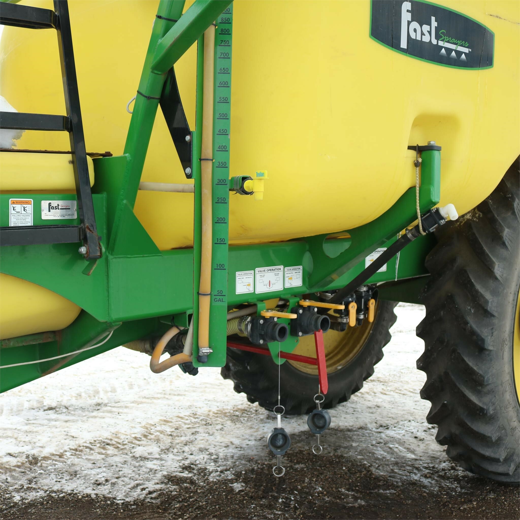 2009 Fast 9518T Pull-Type Sprayer