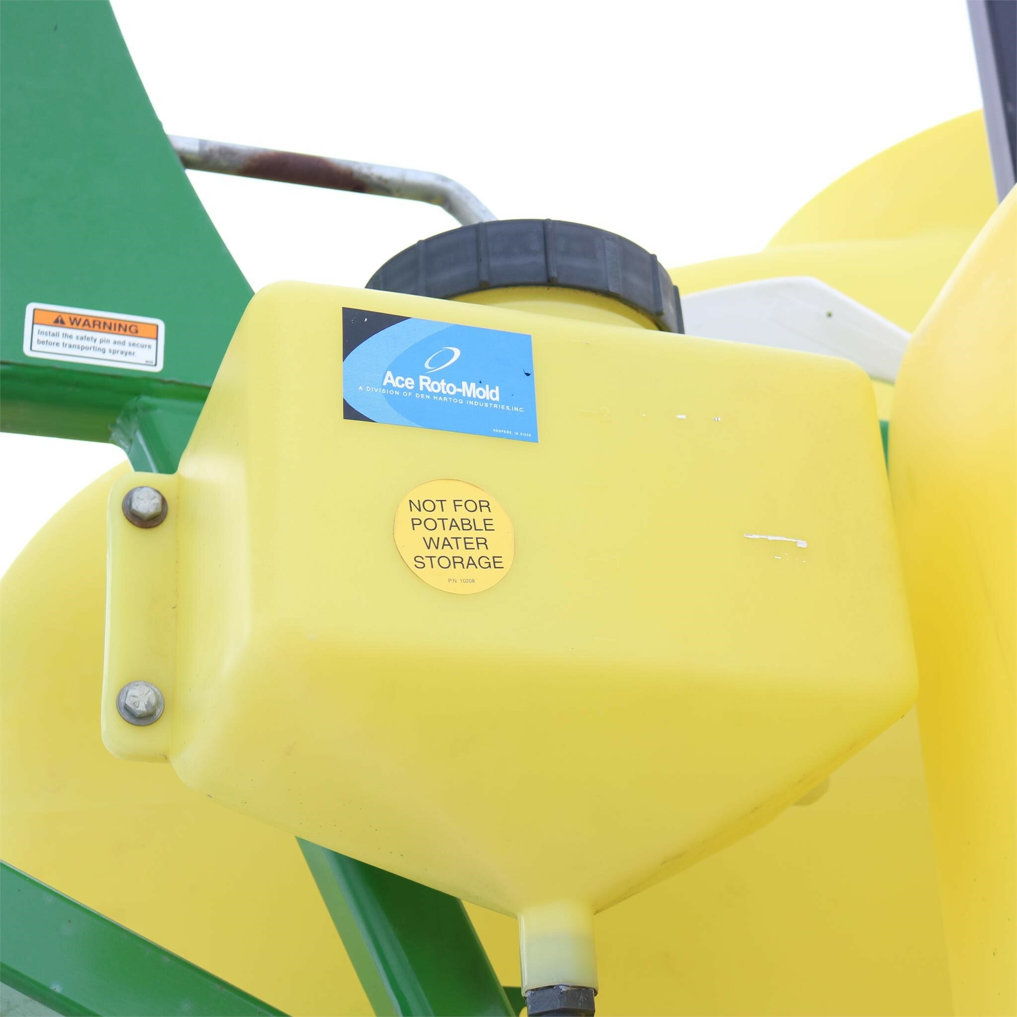 2009 Fast 9518T Pull-Type Sprayer