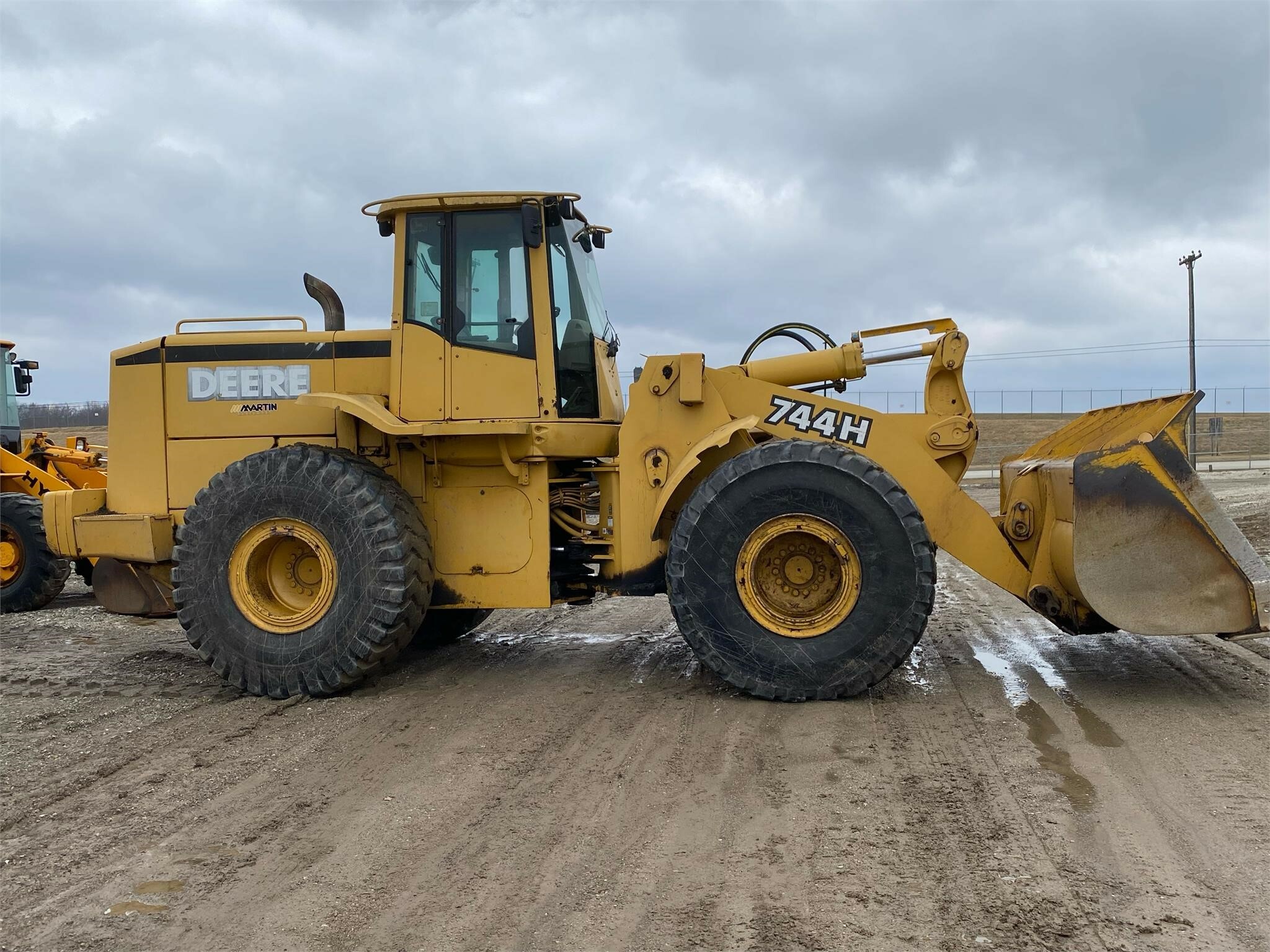 Deere 744H Wheel Loader - $Call | Machinery Pete