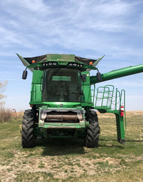 2013 John Deere S670 Combine