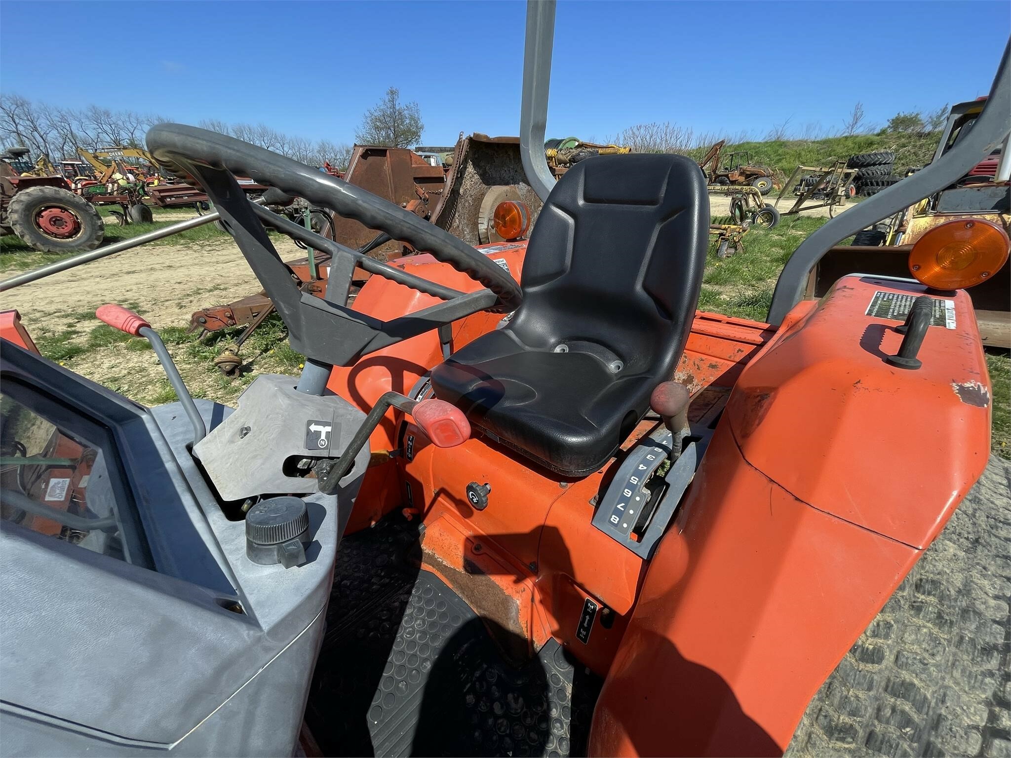 Kubota L2900 Tractor Call Machinery Pete