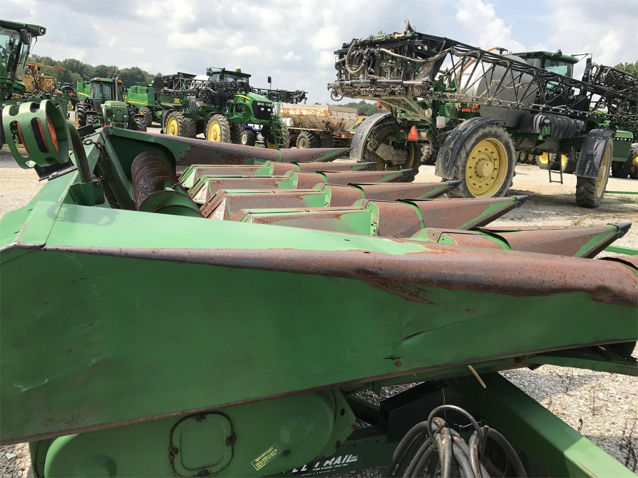 John Deere 643 Corn Head 4,500 Machinery Pete