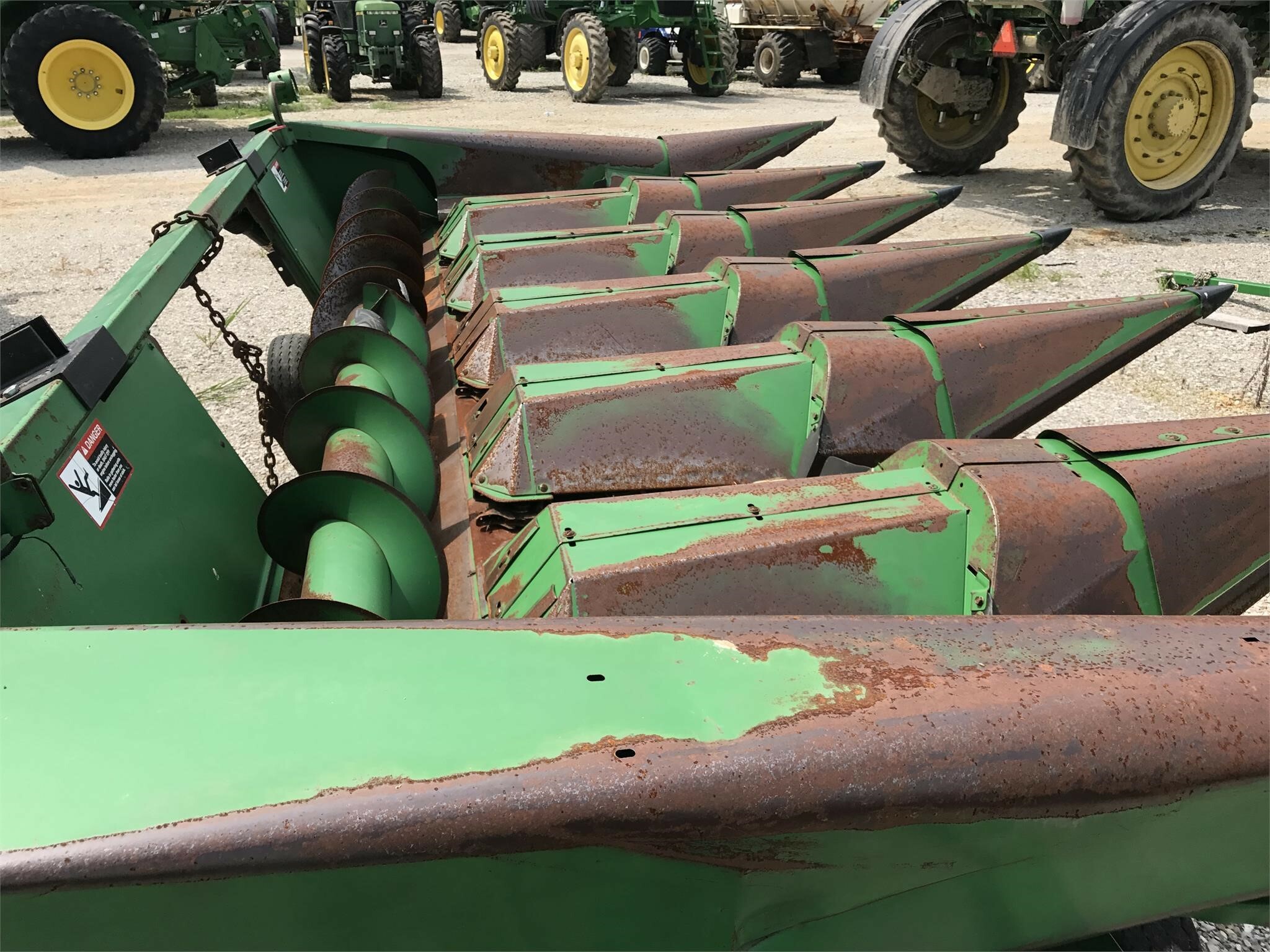 John Deere 643 Corn Head 4,500 Machinery Pete
