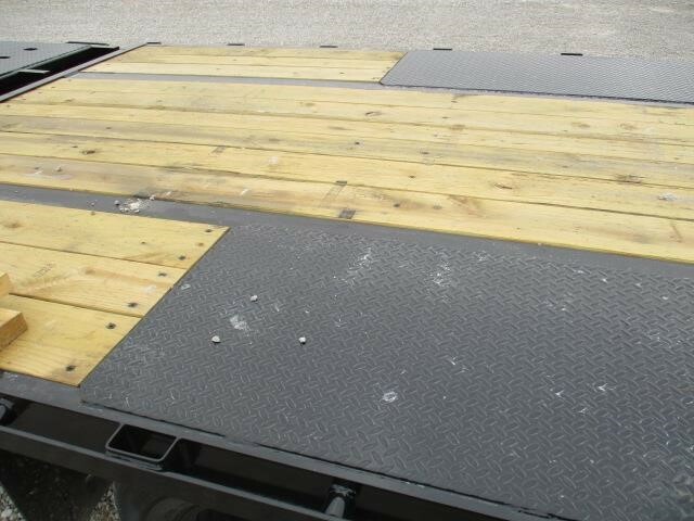 2023 Big Tex 22GN-35BK+5MR Flatbed Trucks/Trailer